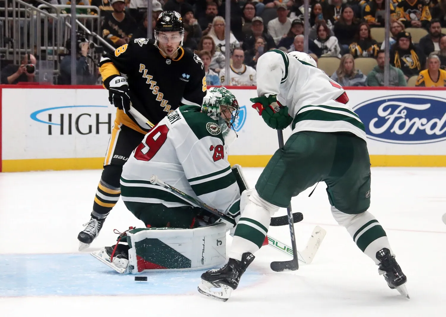 Marc-André Fleury's Emotional Farewell: A Legend Returns to Pittsburgh