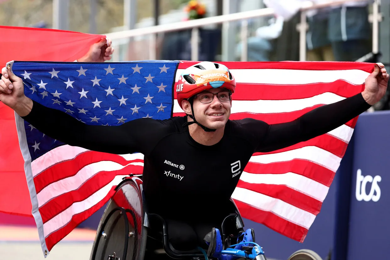 Daniel Romanchuk Shatters Records with NYC Marathon Victory!