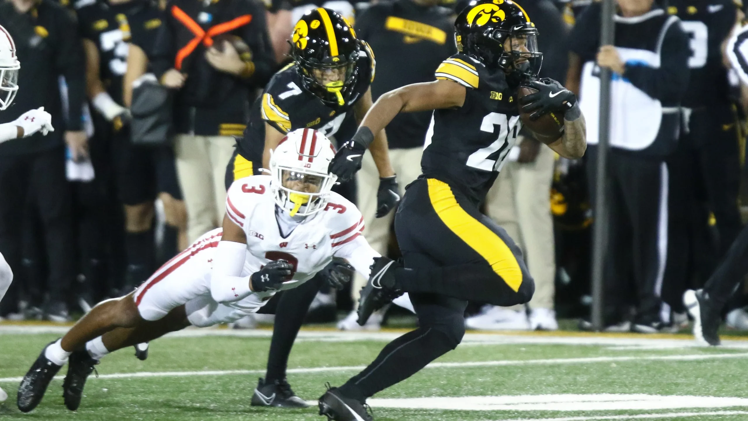 Historic Blowout: Iowa Dominates Wisconsin 42-10 in Rivalry Clash