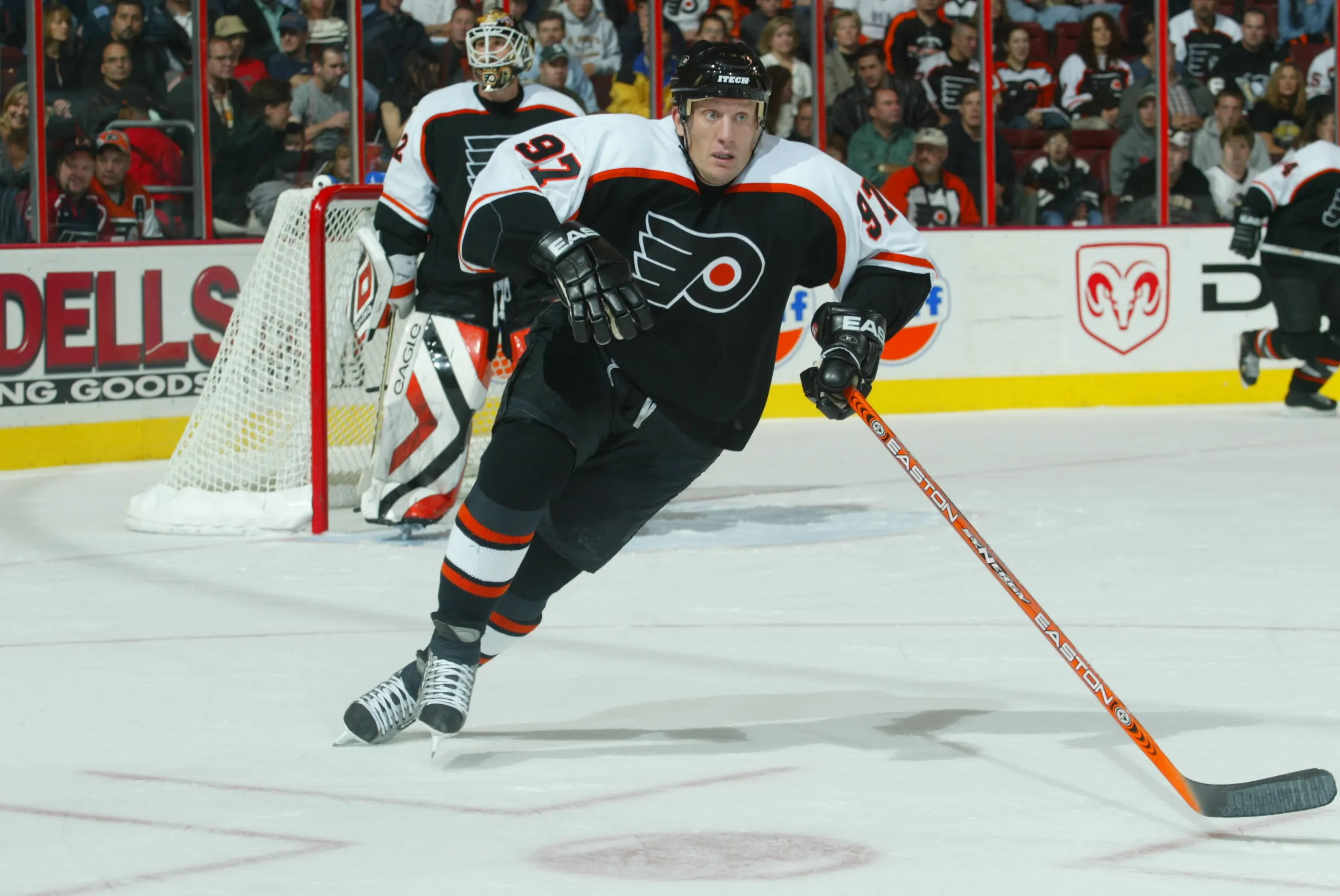 Jeremy Roenick Finally Takes His Place Among Hockey Legends in Hall of Fame