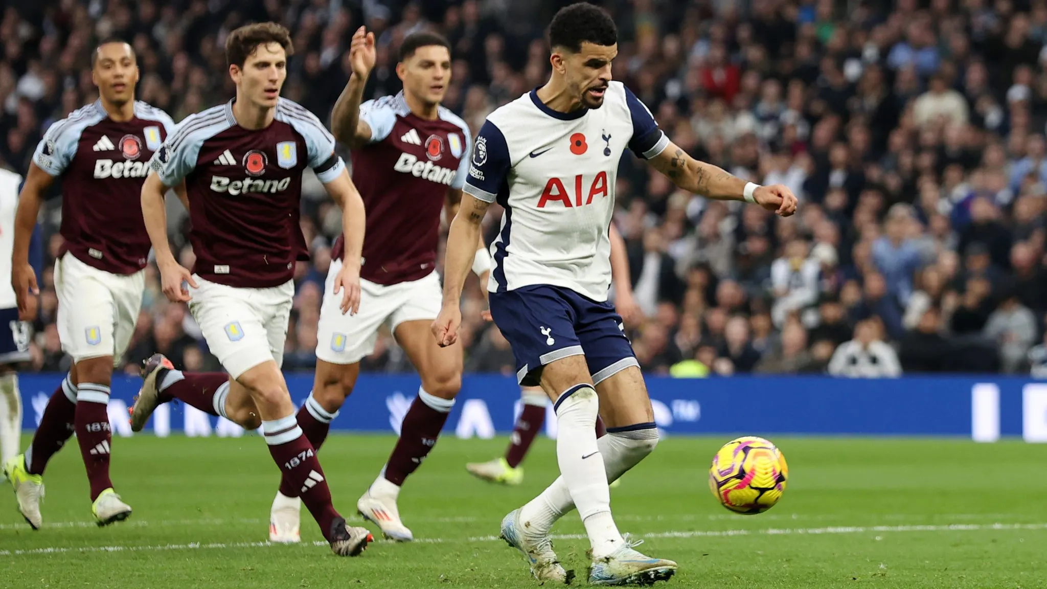 Tottenham's Stunning Comeback: Solanke Shines in 4-1 Victory Over Aston Villa