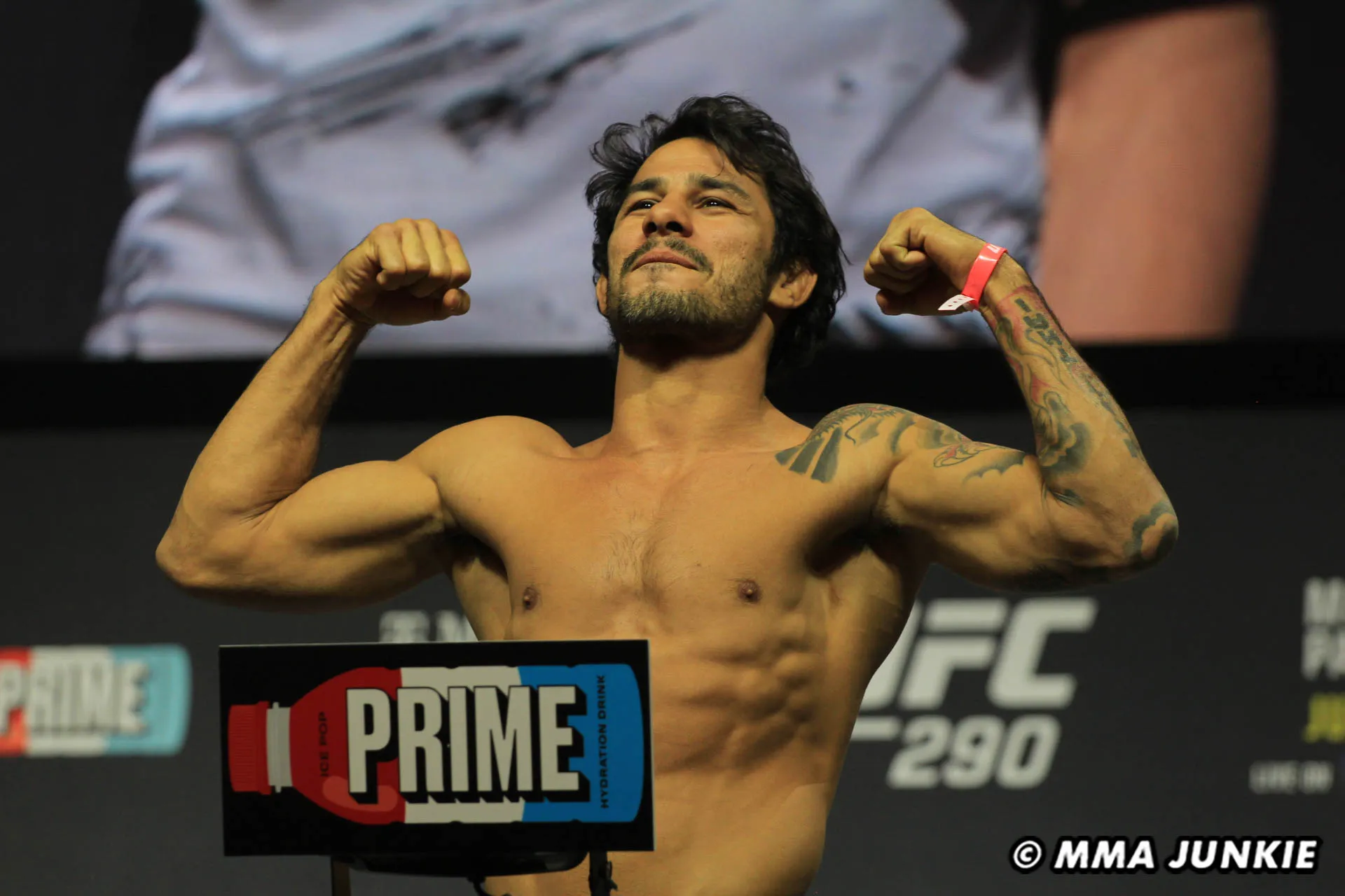 Alexandre Pantoja: The Underdog Champion Ready to Defend His Title at UFC 310!