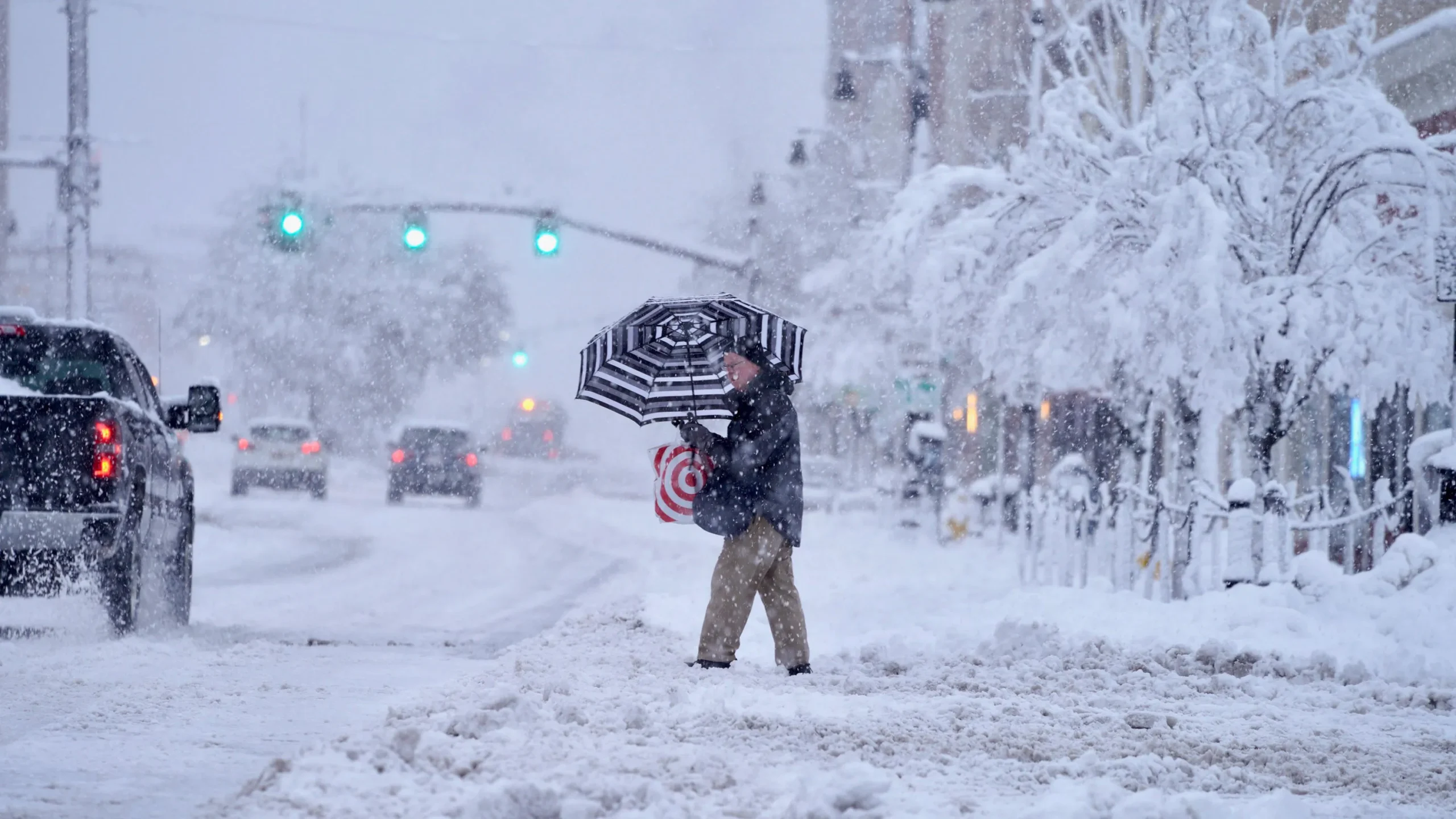 Brace for Impact: Major Snowstorm Set to Slam the East Coast!