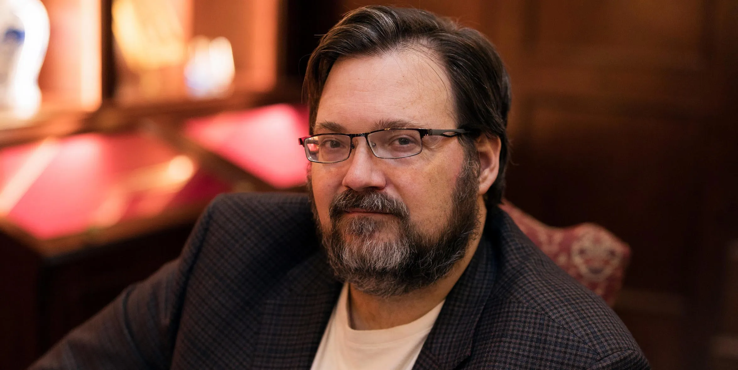 Brandon Sanderson: The Fantasy Author Taking the World by Storm!
