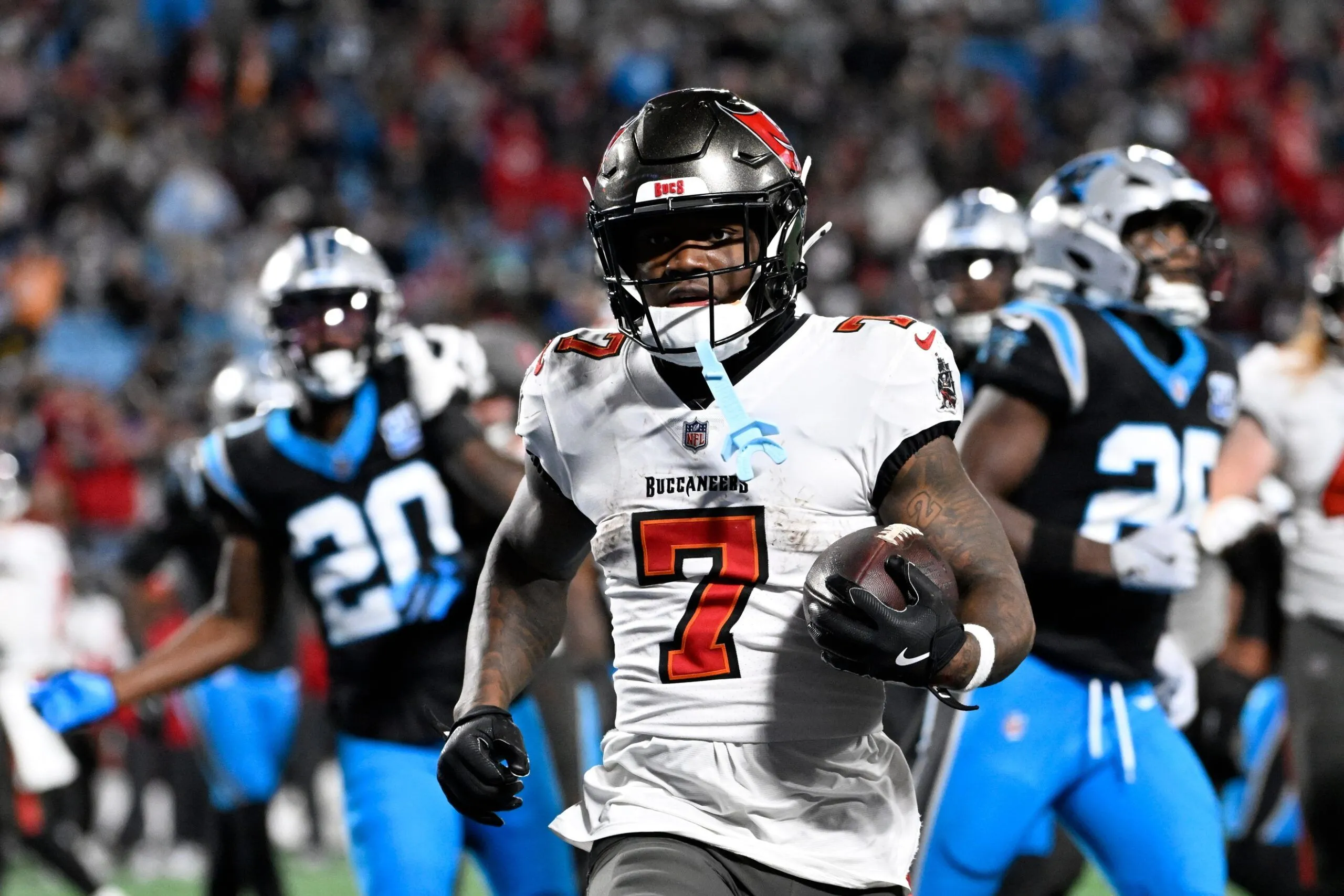 Bucky Irving Shines Bright: The Rookie RB Taking the NFL by Storm!