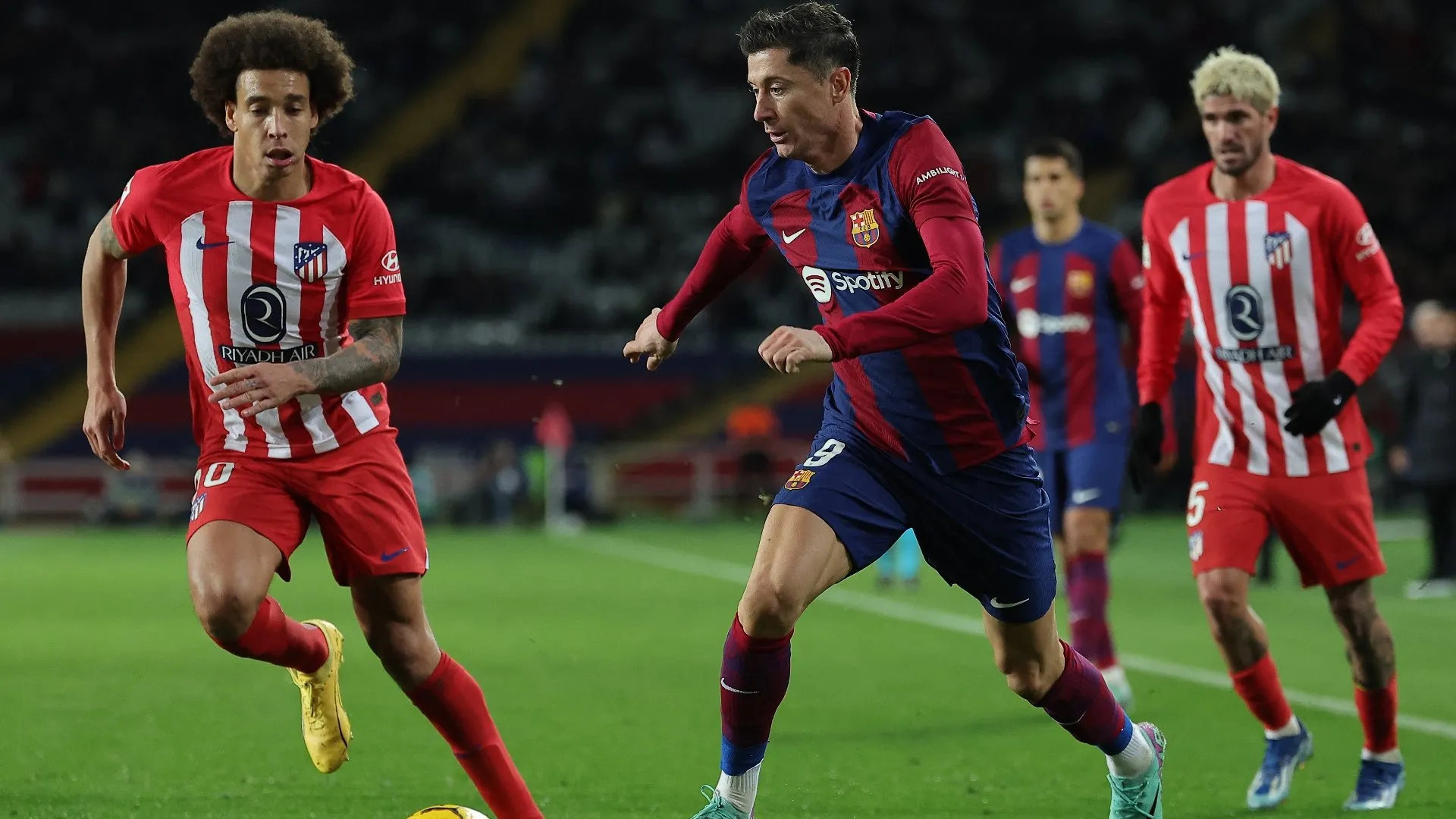 Clash of Titans: Barcelona Faces Off Against Red-Hot Atlético Madrid in La Liga Showdown!
