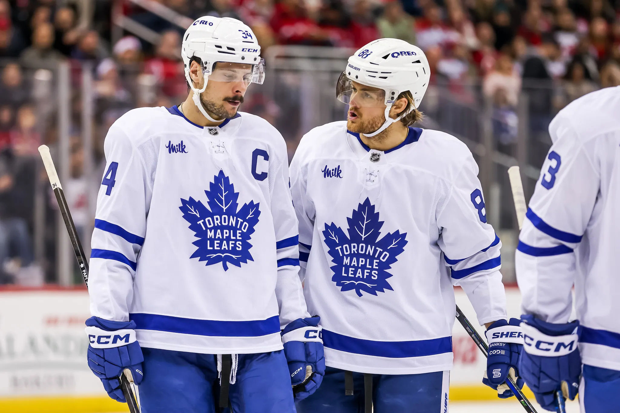 Clash of Titans: Islanders Aim for Victory Against Maple Leafs on New Year's Eve!