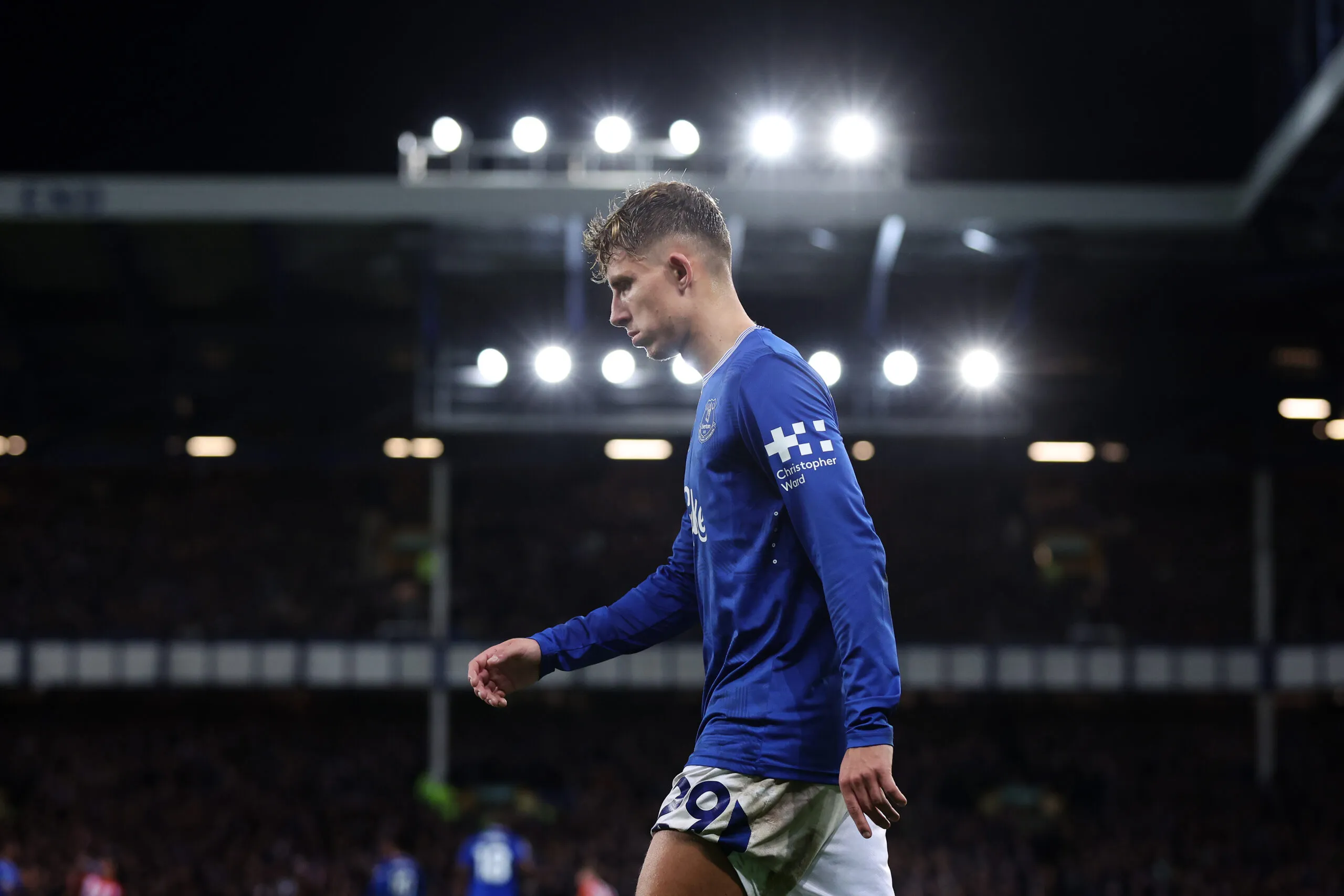 Clash of the Titans: Everton vs Wolves - Who Will Prevail in This Premier League Showdown?