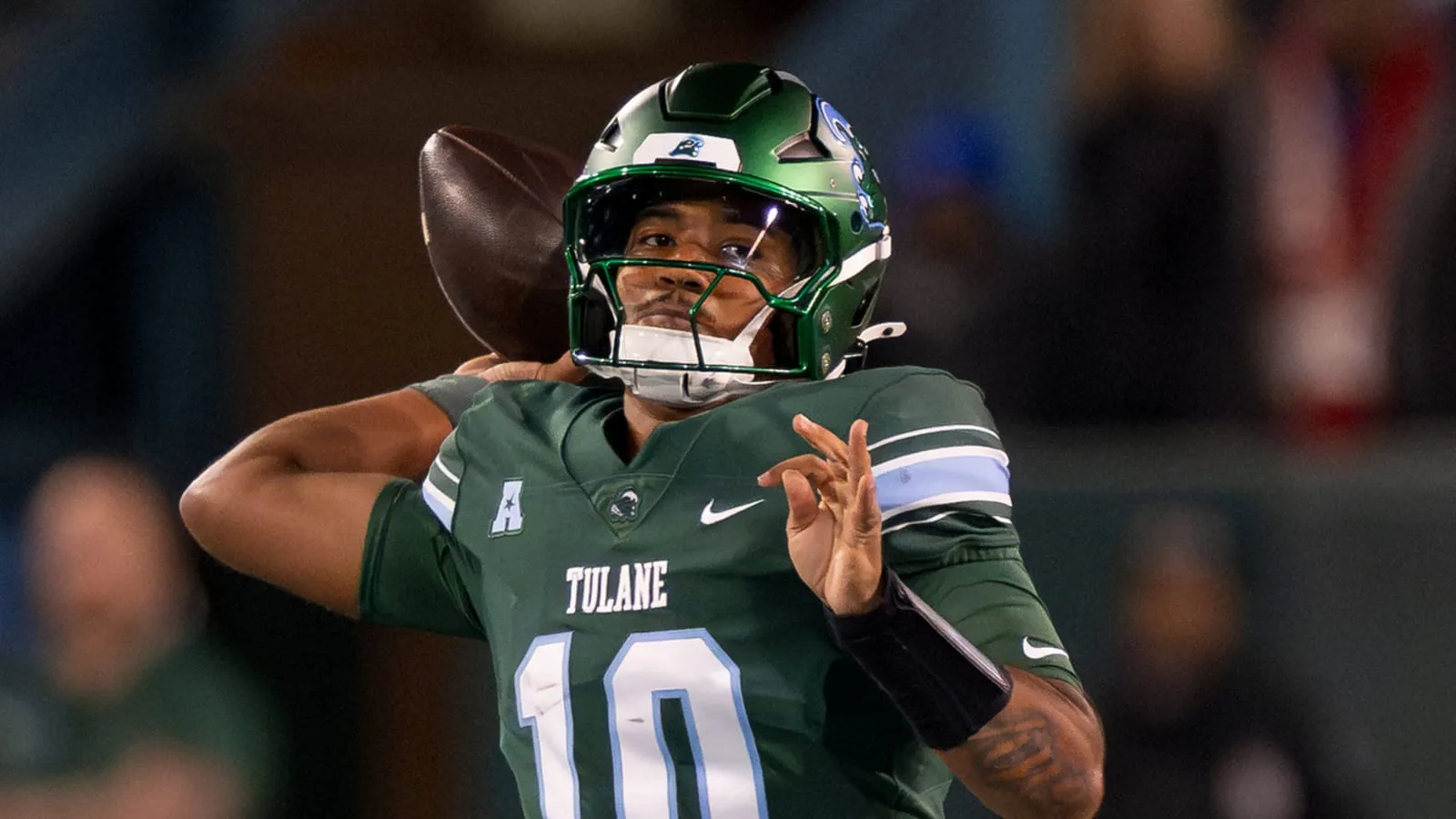Darian Mensah Shocks College Football: Top QB Transfers to Duke!