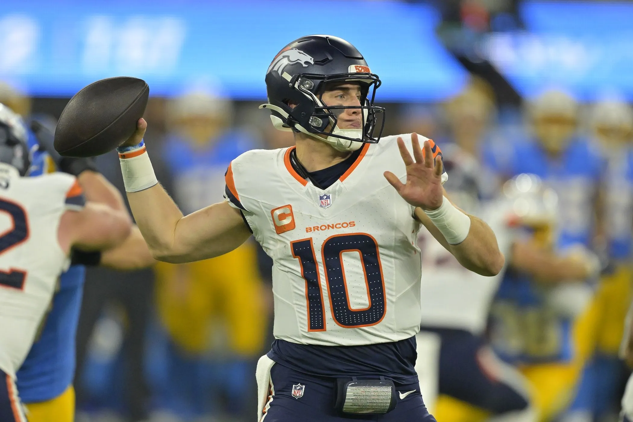 High-Stakes Showdown: Broncos Battle Bengals for Playoff Glory!