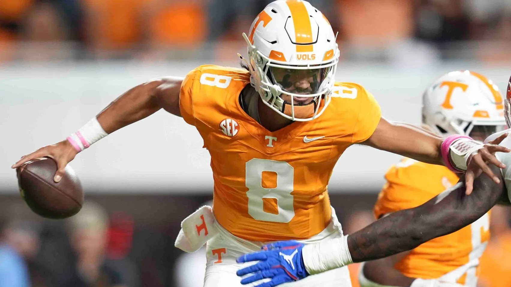 Nico Iamaleava: The Rising Star Leading Tennessee into the College Football Playoff!