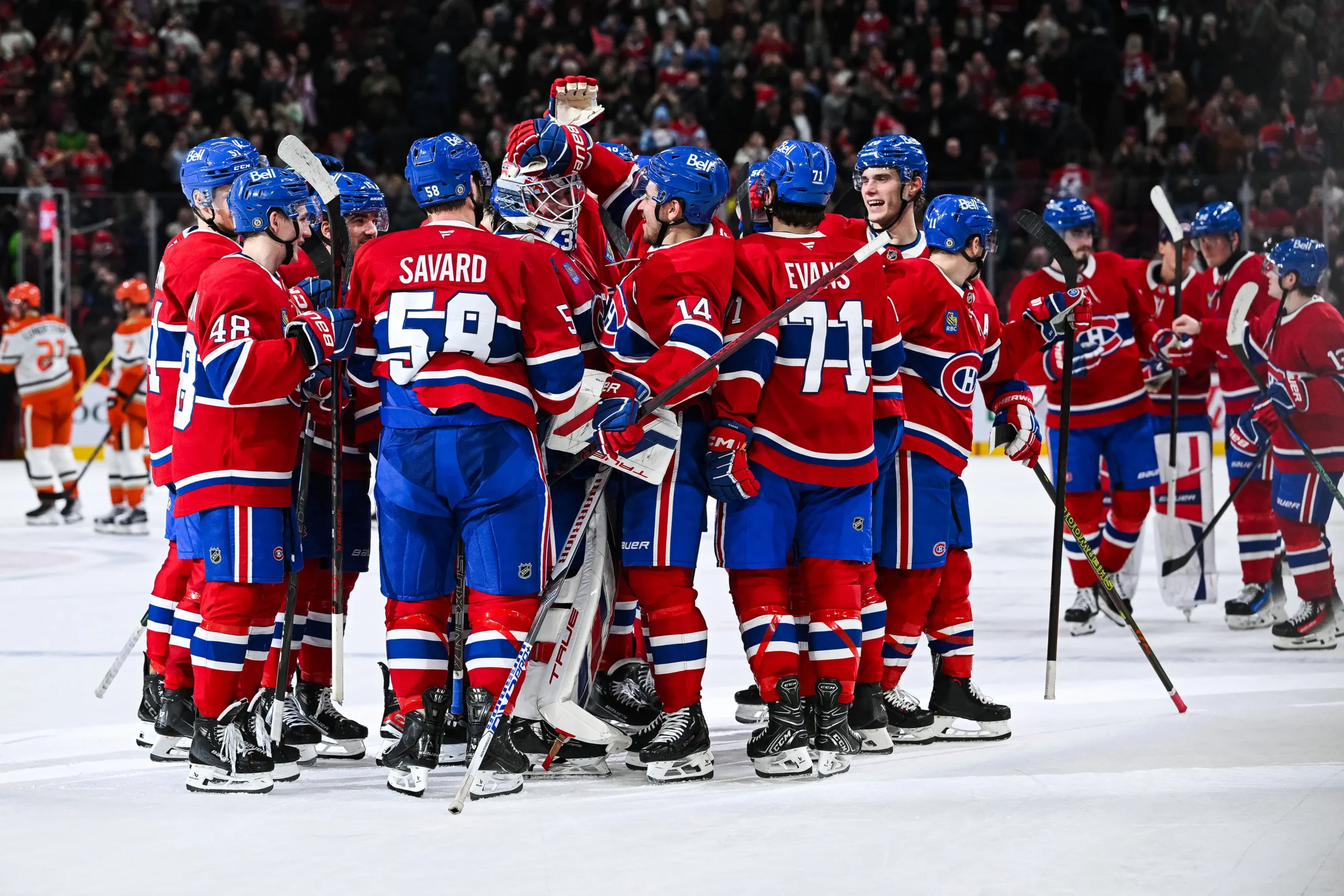 Penguins Soar Over Canadiens: Crosby's Brilliance Shines Again!