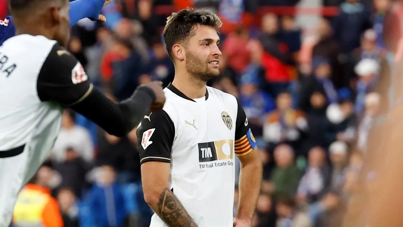 Valencia CF vs. Alavés: The Clash of LaLiga's Underdogs - Who Will Prevail?