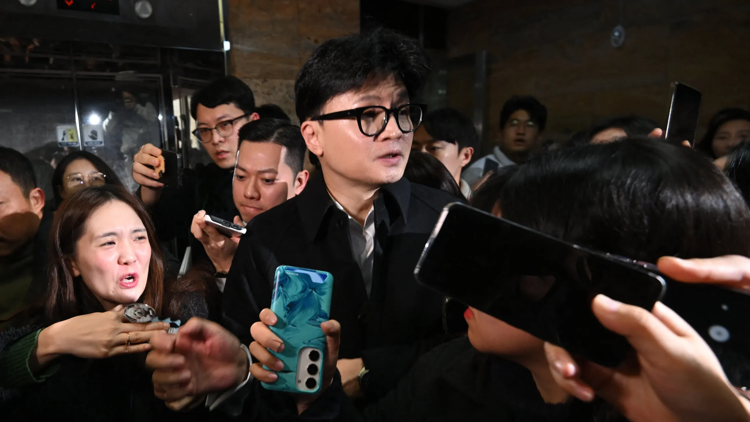 Yoon Suk Yeol's Martial Law Gamble: A Political Crisis Unfolds in South Korea