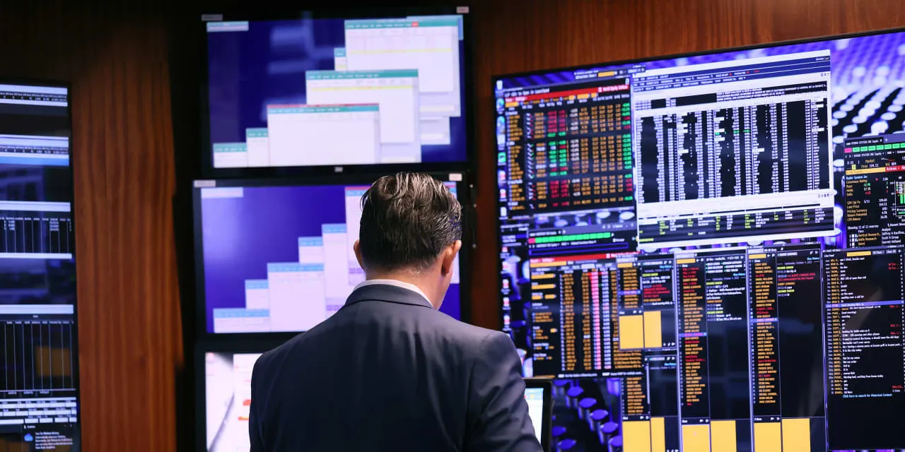 ASML's Game-Changing Technology: Why Everyone is Talking About It Right Now!
