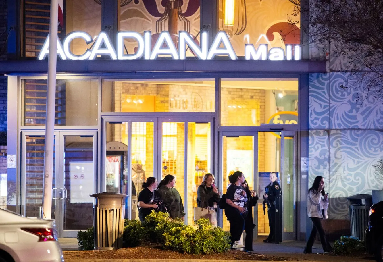 Acadiana Mall: A Blast from the Past or a Future Redesign? Discover What's Next!