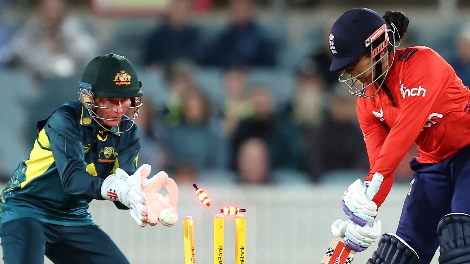 Australia vs England: The Women's Ashes Showdown Heats Up!