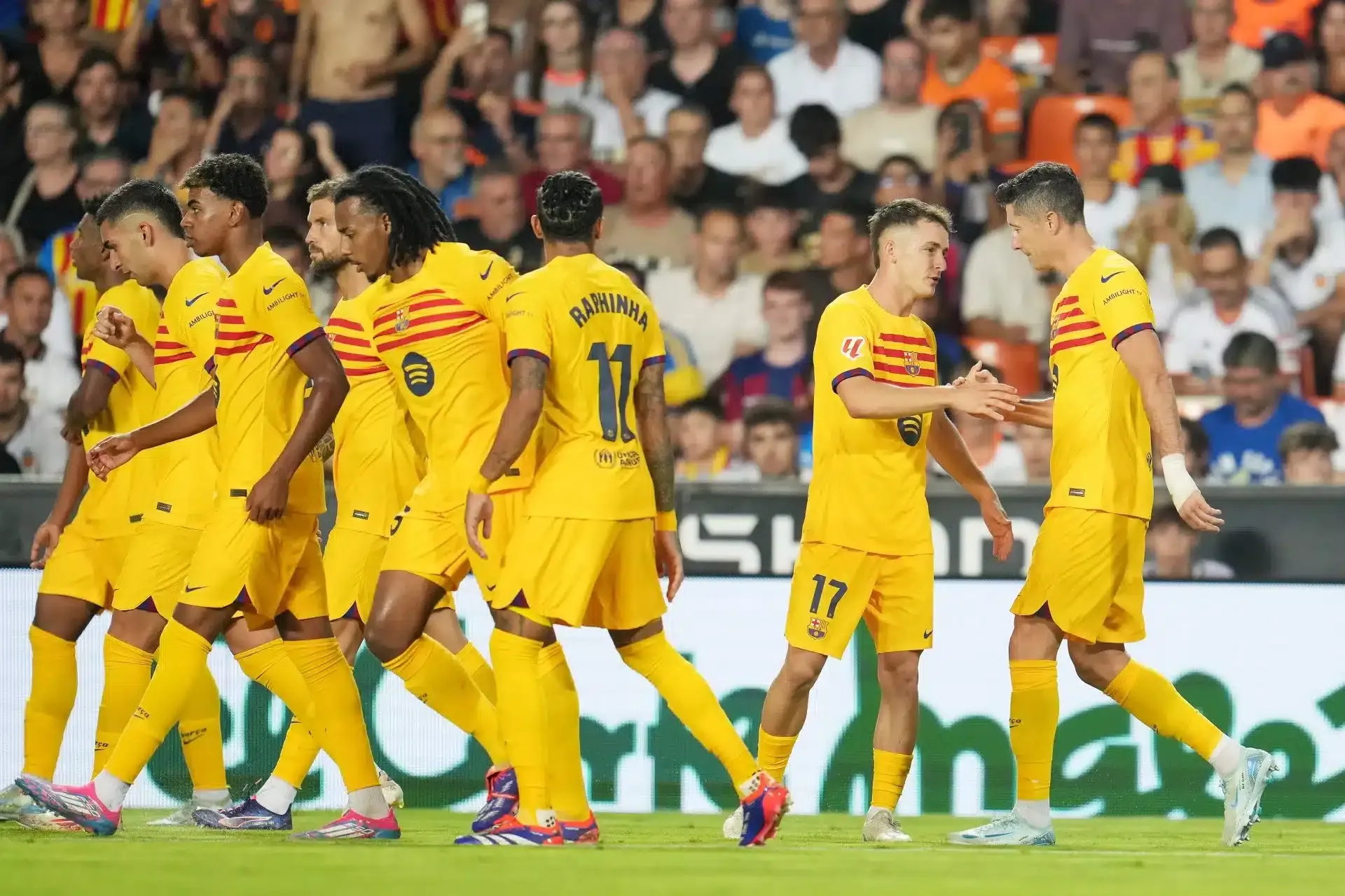 Barcelona vs Valencia: Clash of Titans in La Liga Showdown!