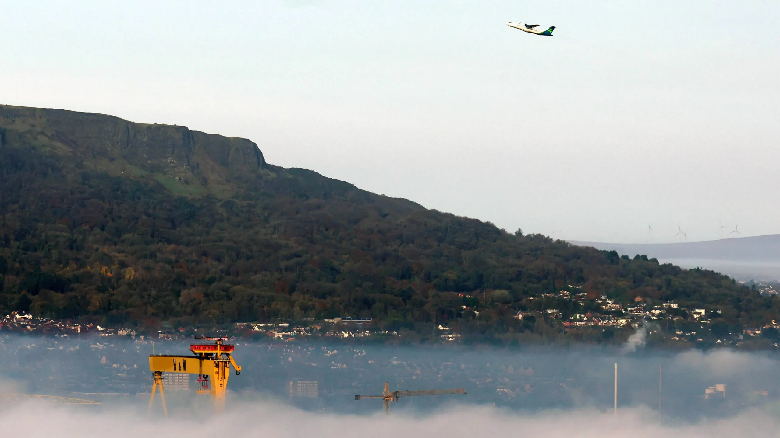 Beware the Freezing Fog: Hidden Dangers on the Roads Ahead!