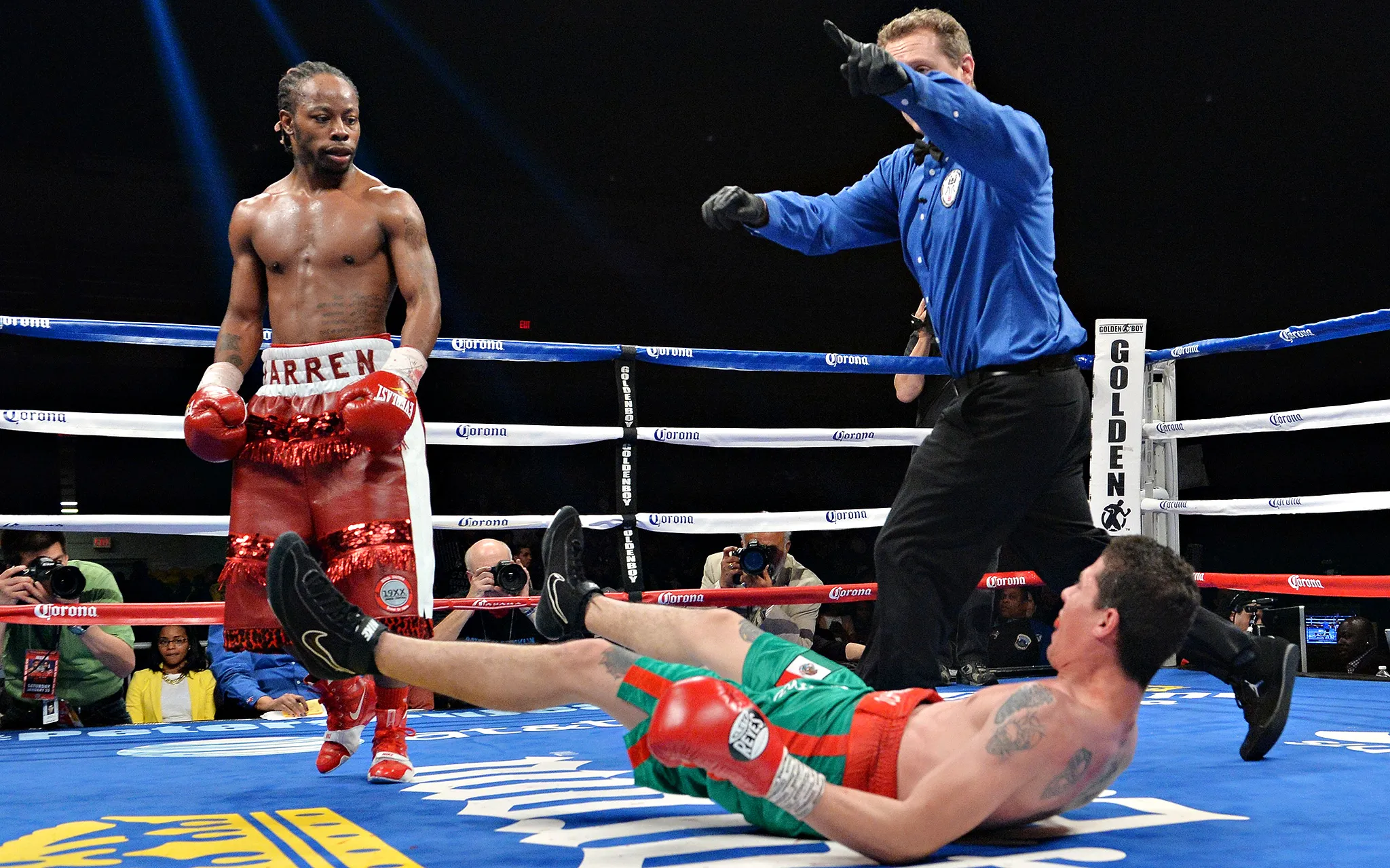 Boxing's Shocking Comeback: Why Fans Can't Get Enough Right Now!