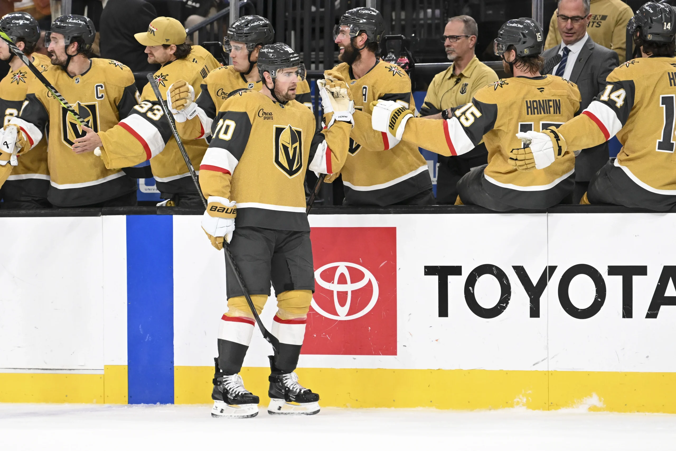 Canadiens Stun Golden Knights: A Thrilling 3-2 Comeback Victory!