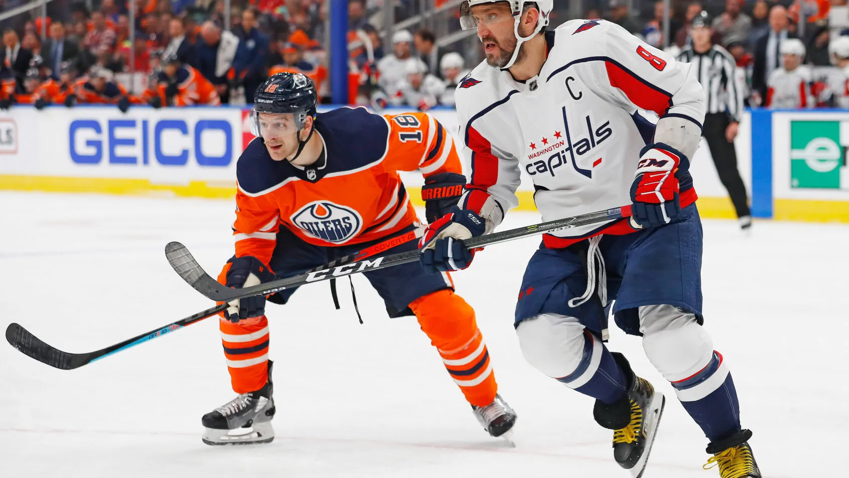 Capitals Extend Streak: Dubois Shines in Thrilling 3-2 Victory Over Oilers