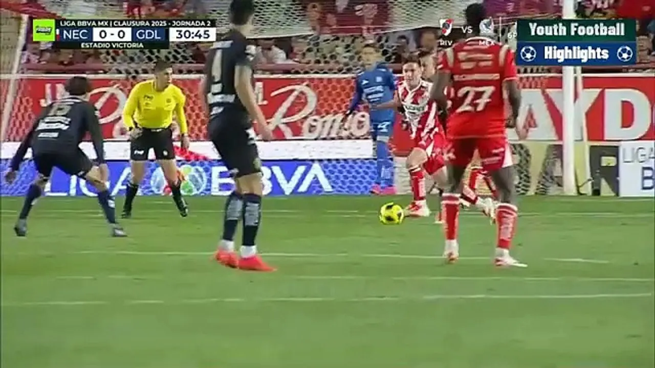 Chivas and Necaxa Clash: Who Will Dominate the Field Today?