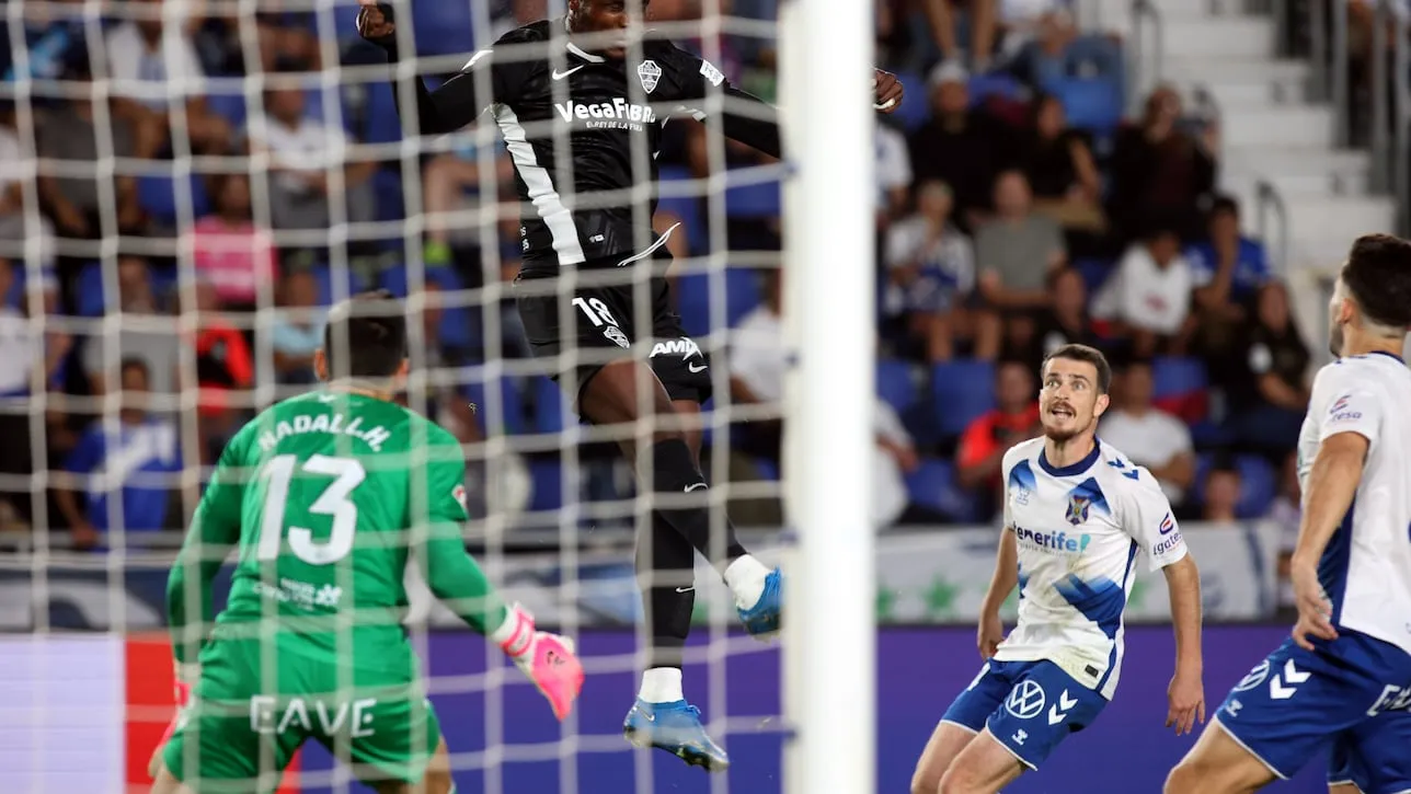Elche C.F. vs. UD Las Palmas: A Clash of Titans That Could Change Everything!