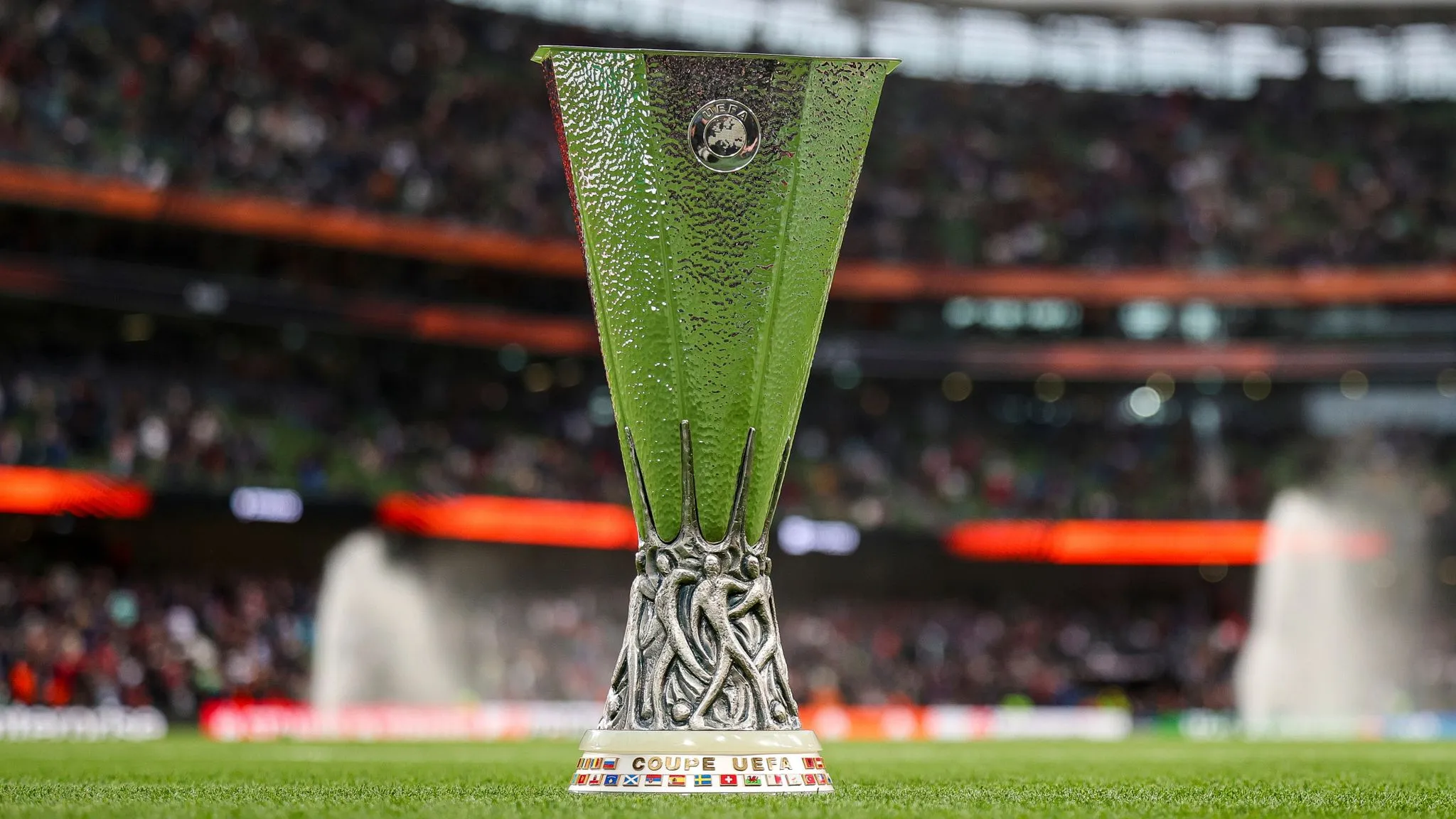 Europa League Draw: Who Will Face Off in the Knockout Stage? Find Out Now!