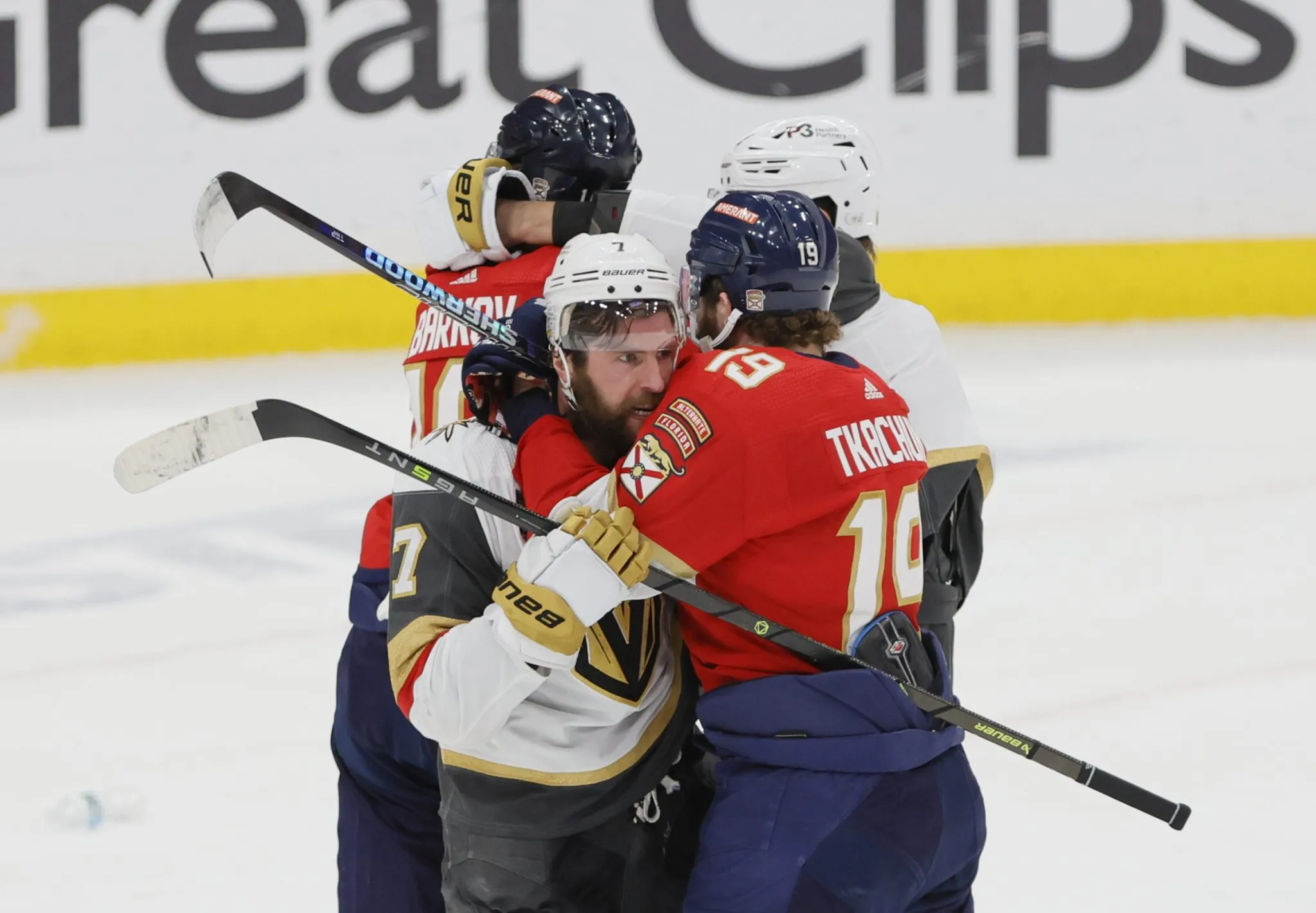 Golden Knights Dominate Panthers: A 4-1 Showdown in Vegas!