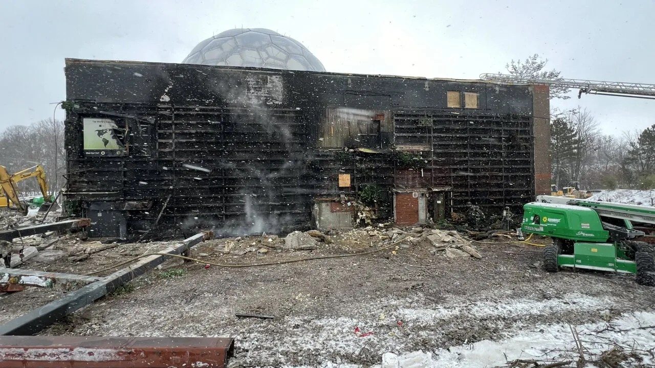 Inferno at Cleveland Metroparks Zoo: Rainforest Exhibit Engulfed in Flames!