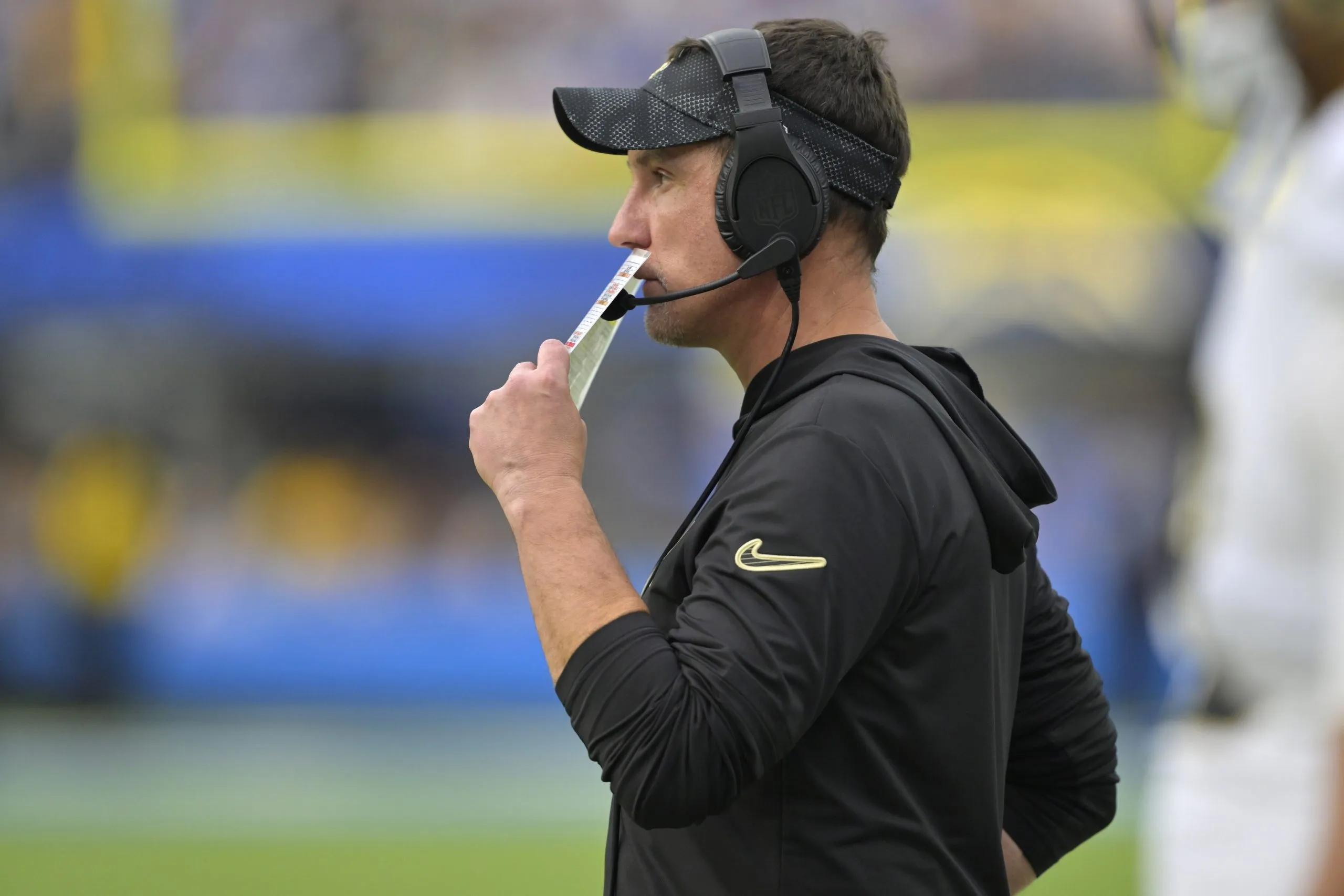 Is Dennis Allen Set to Lead the Bears' Defense Next Season?