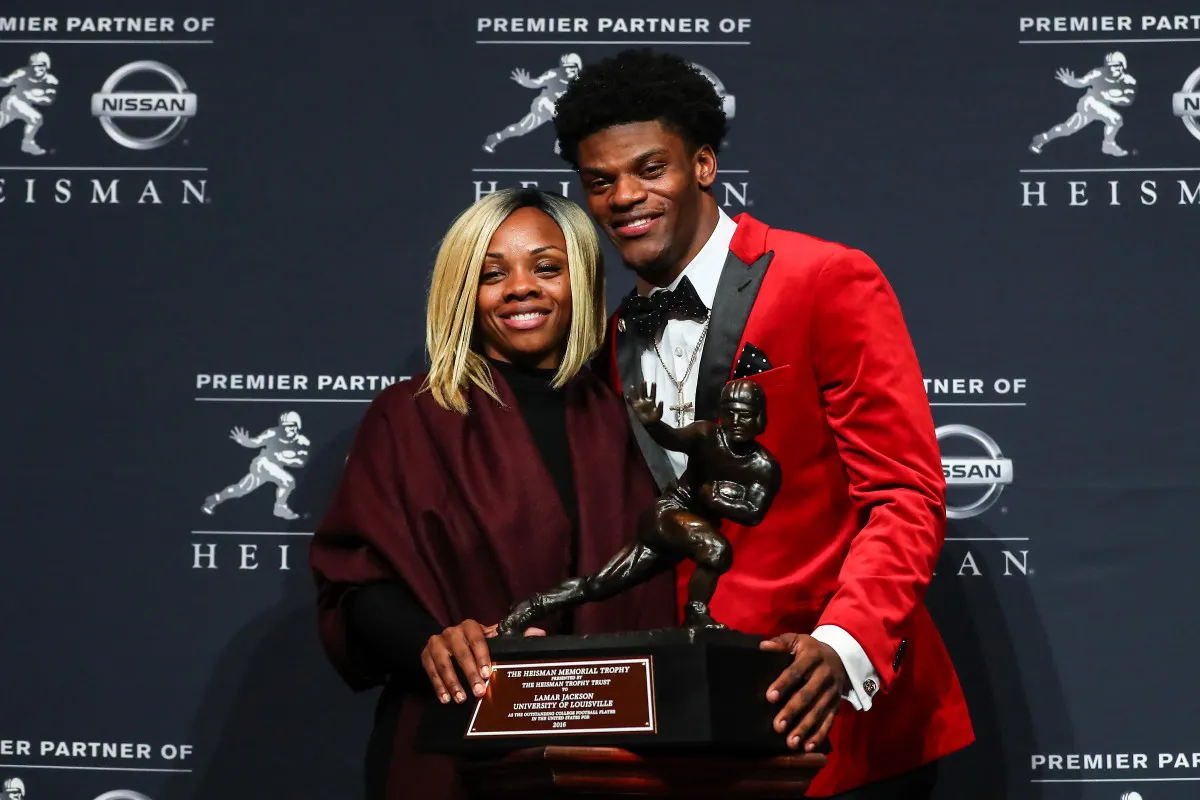 Lamar Jackson's Wife: The Untold Story Behind Their Love and Support