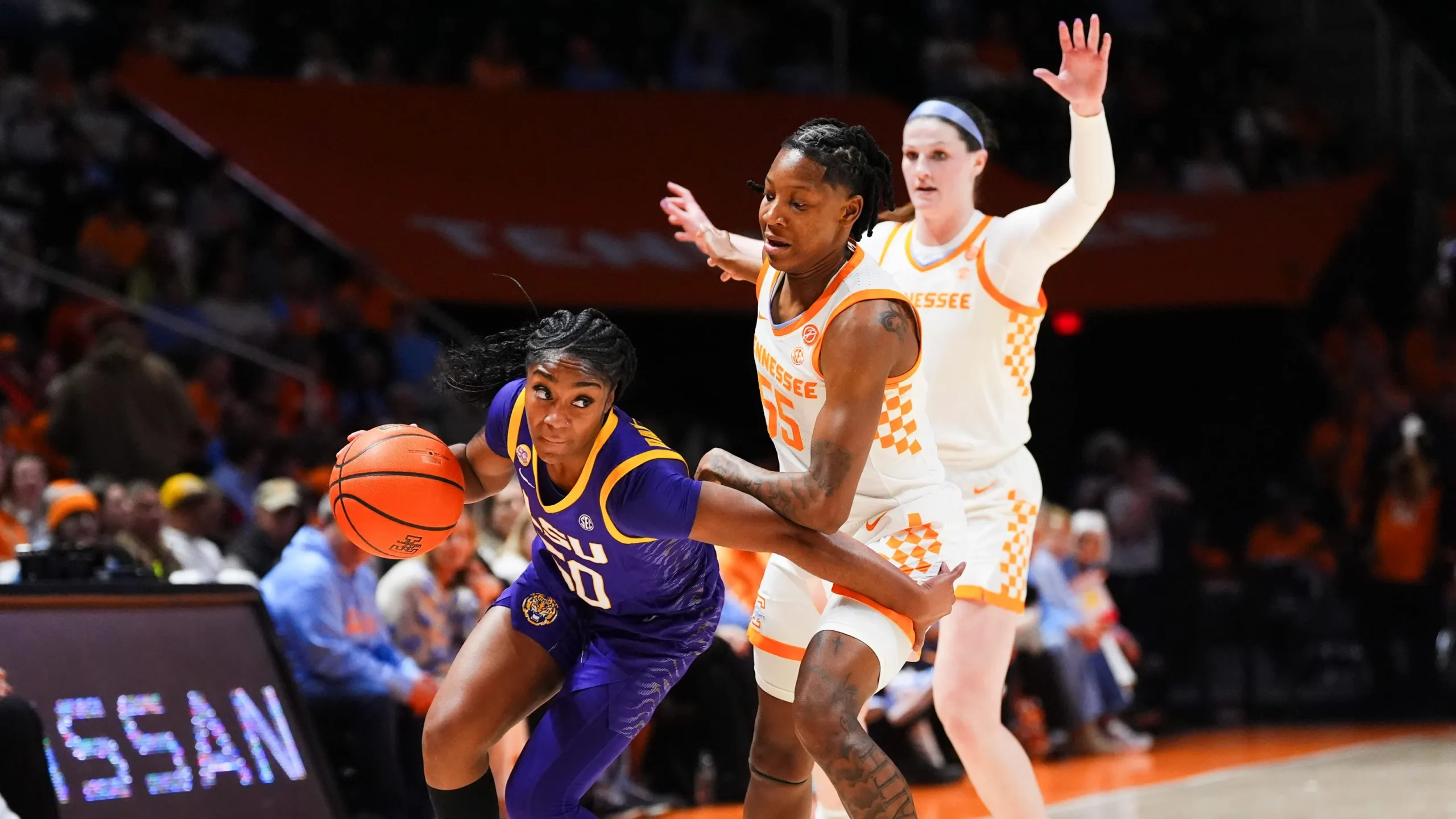 Last-Second Drama: LSU Edges Tennessee 89-87 in Thrilling Showdown