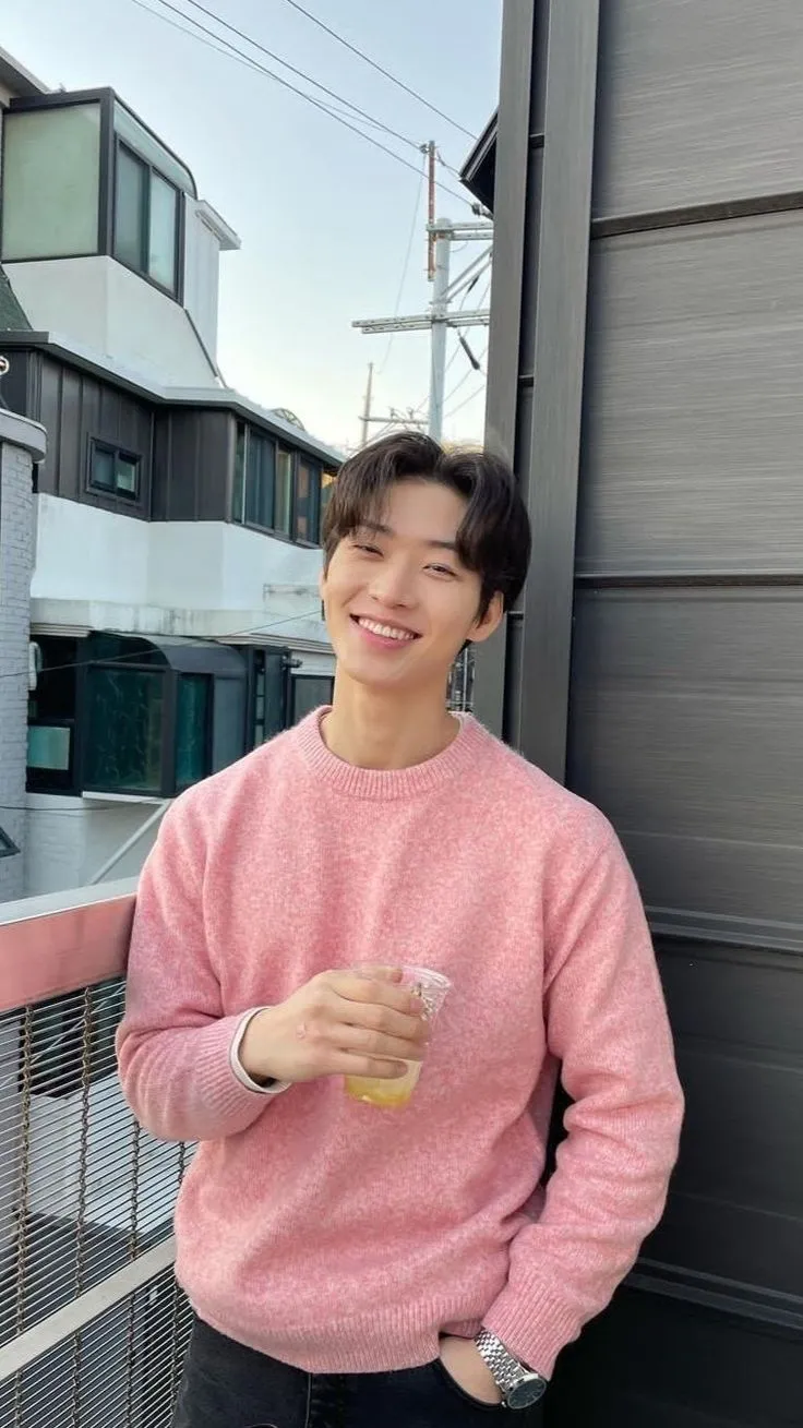 Sang Heon Lee: The Rising Star Captivating America with His Latest Netflix Role!