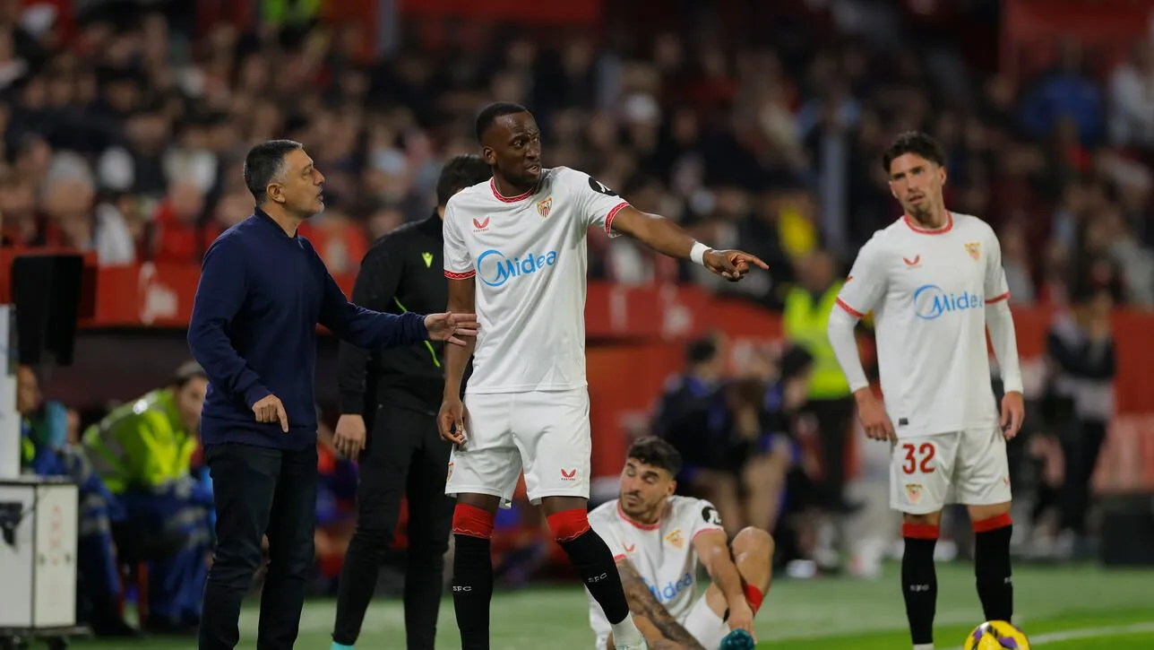 Sevilla vs Valencia CF: Clash of Titans in a Must-Win Showdown!