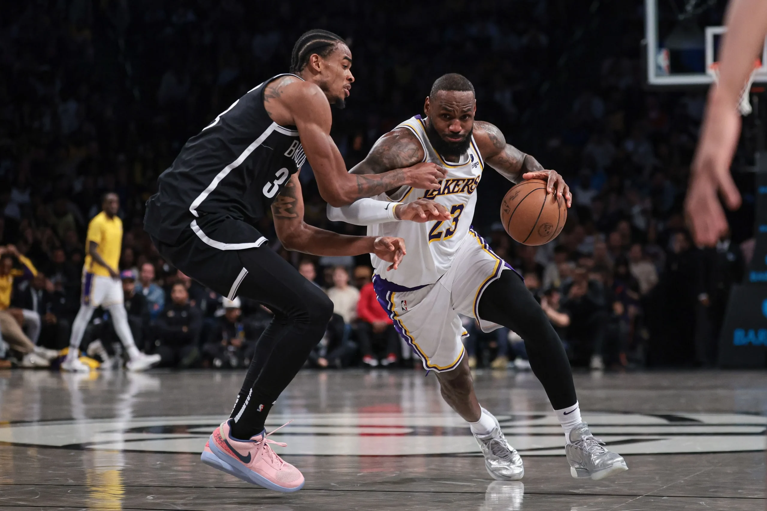 Showdown in L.A.: Nets and Lakers Clash as D'Angelo Russell Returns!