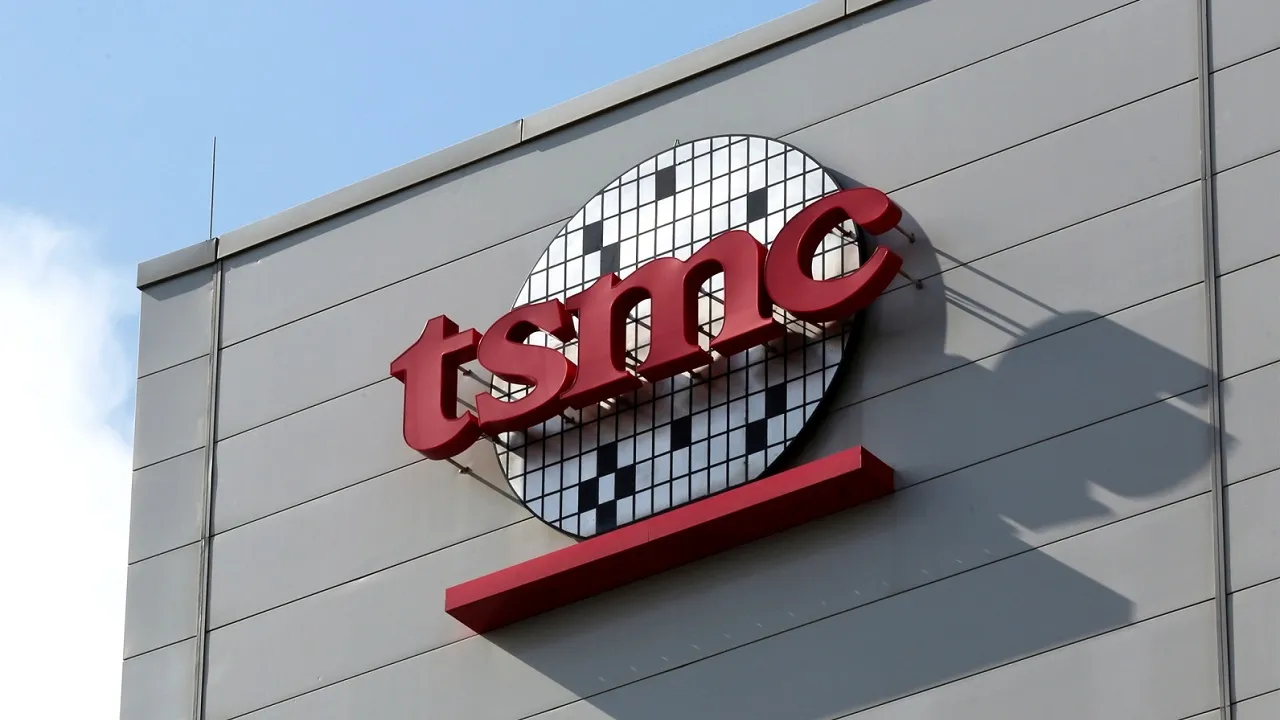 TSMC Earnings Surge: Is Now the Time to Invest in AI Chip Stocks?