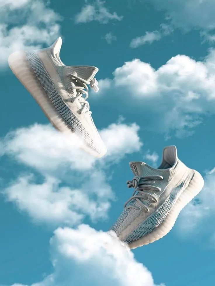 Why Everyone is Rushing to Buy Yeezy Slippers: The Hype Explained!