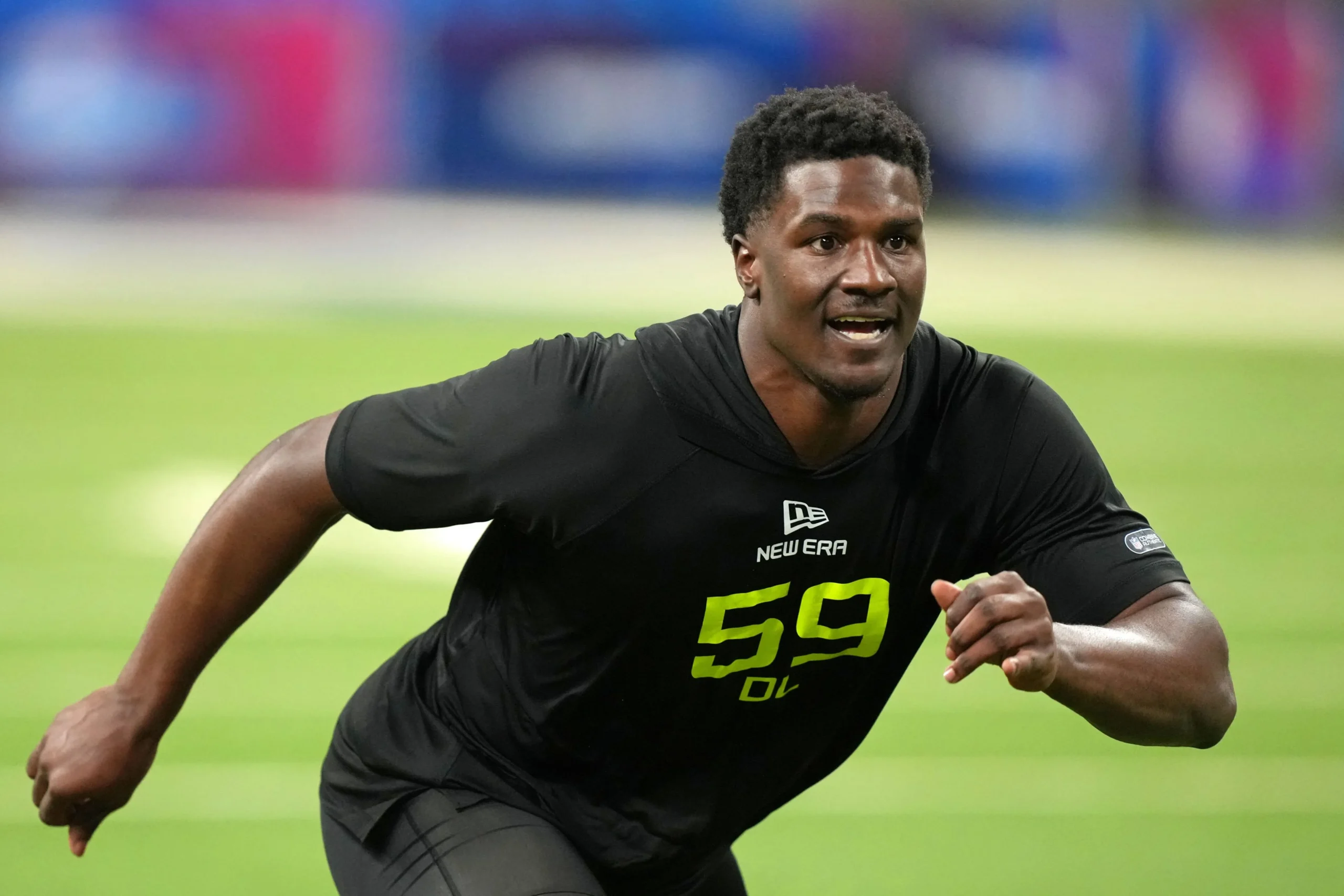 James Pearce Jr. Shatters Records with Lightning-Fast 40-Yard Dash at NFL Combine!