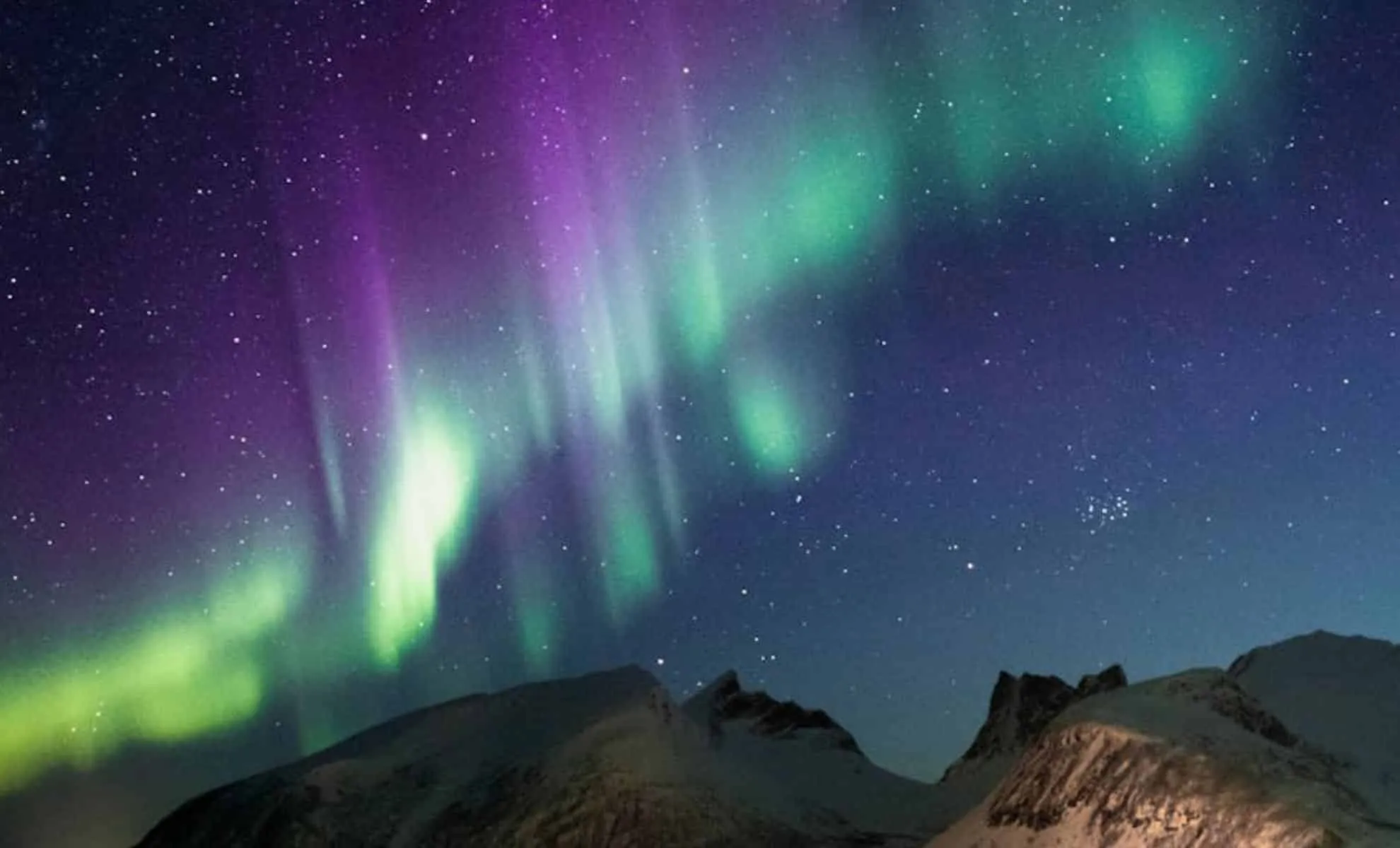 Brace for Impact: The Geomagnetic Storm That's Lighting Up the Skies!