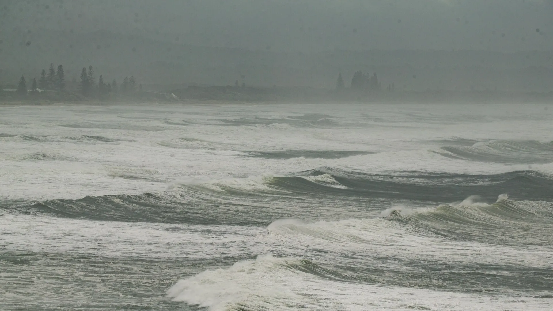 Brace for Impact: Tropical Cyclone Alfred Set to Slam Australia’s East Coast