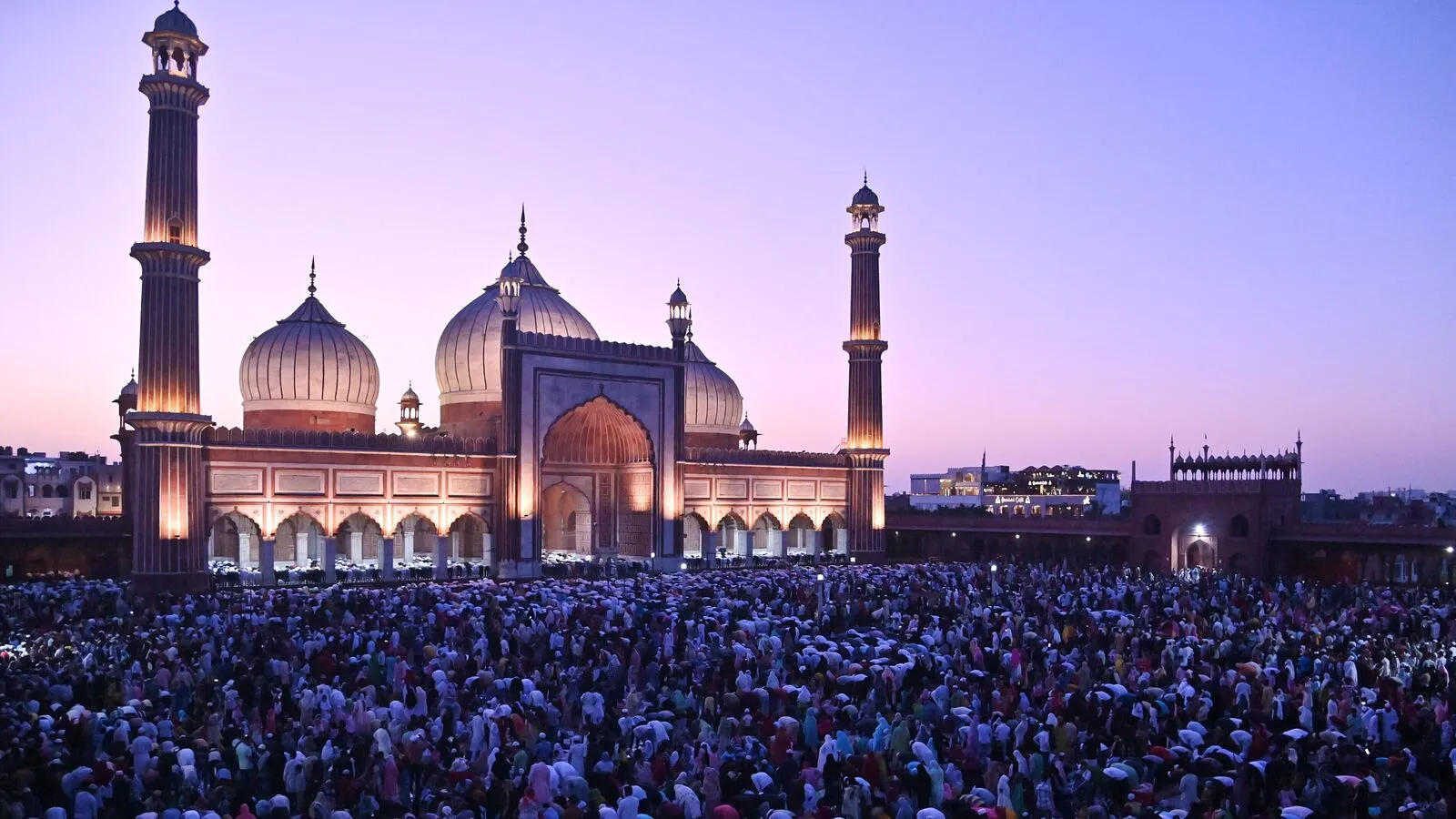 Eid ul-Fitr 2025: Unveiling the Joyous Celebrations and Traditions Across America!