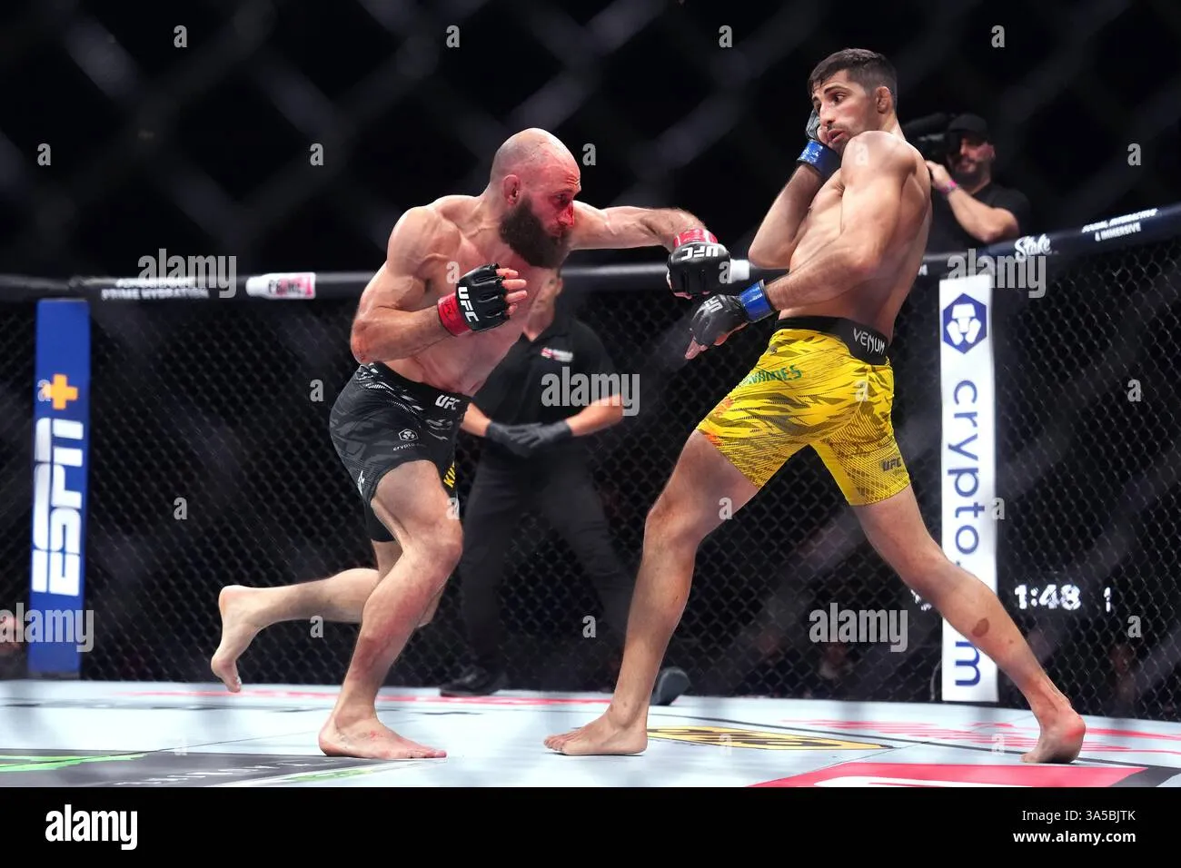 Guram Kutateladze's Tough Loss: What Went Wrong Against Kaue Fernandes?