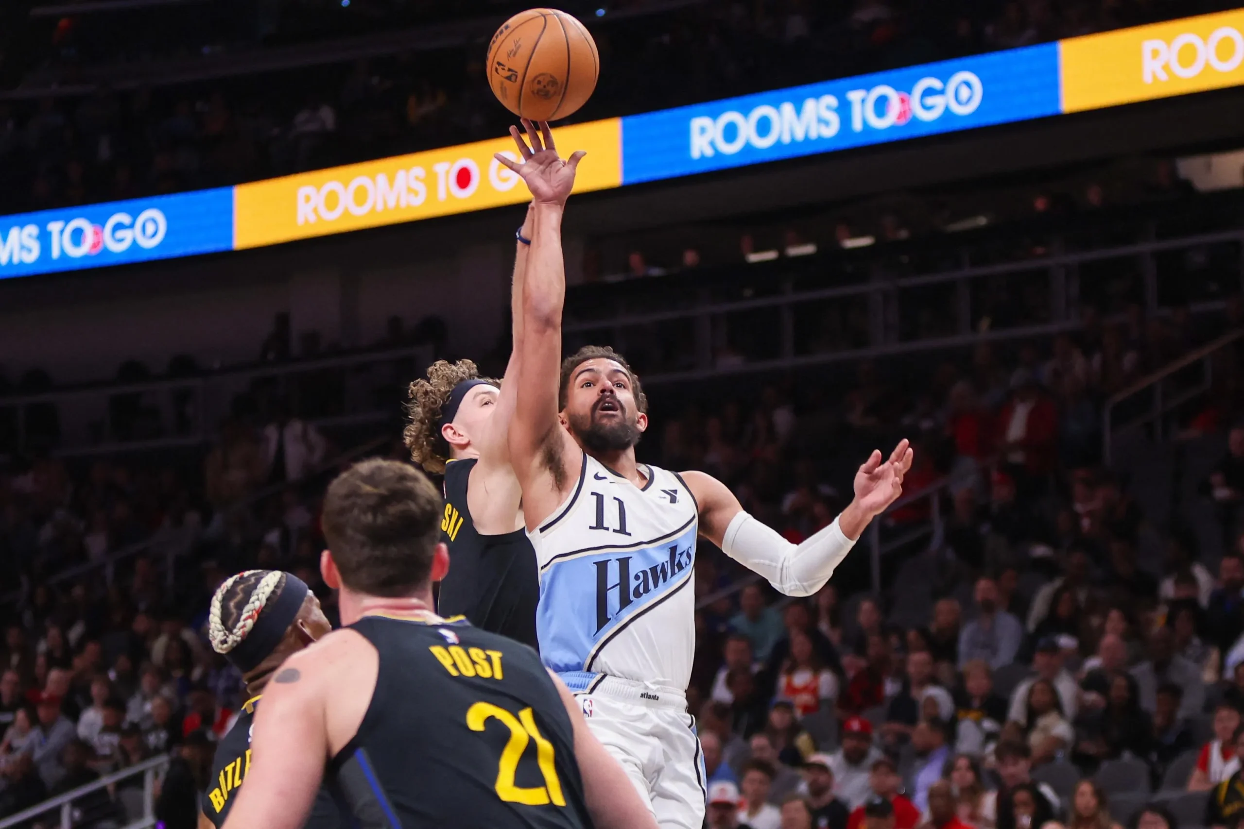 Hawks Soar Over Warriors: A Stunning 124-115 Victory!