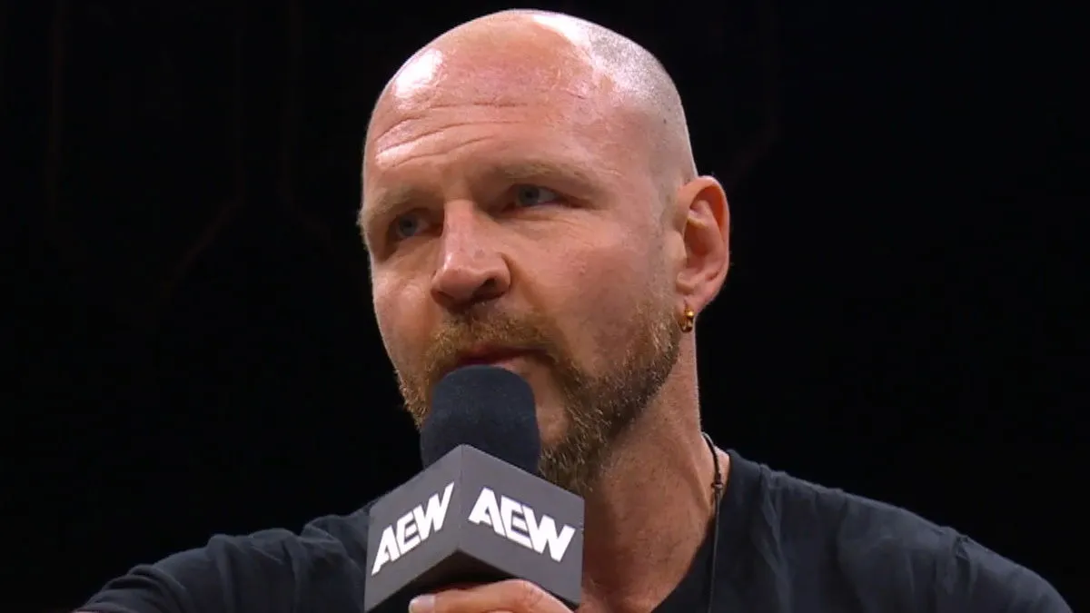 Jon Moxley's Shocking AEW Dynamite Moment Leaves Fans in Disbelief!