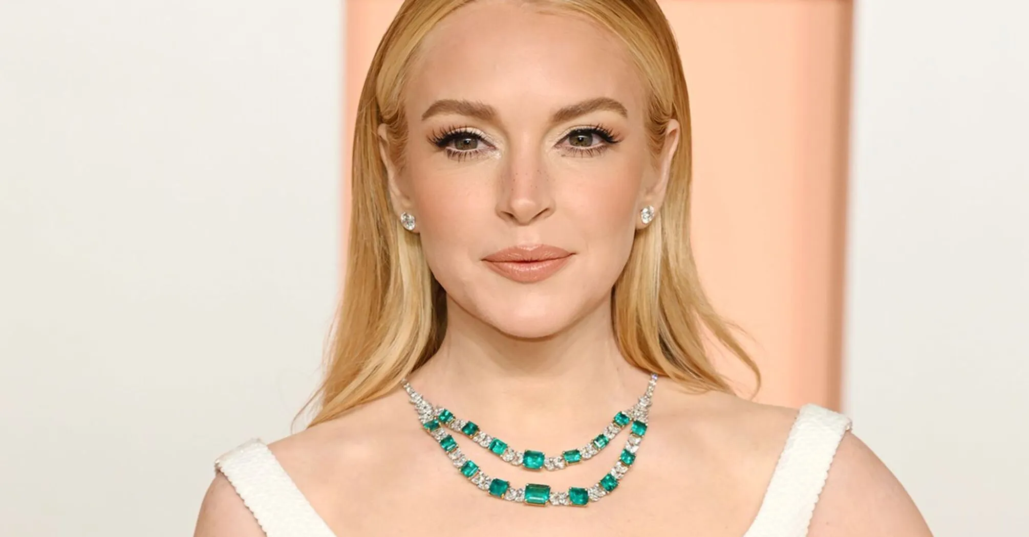 Lindsay Lohan Shines at the Oscars: A Comeback Story for the Ages!