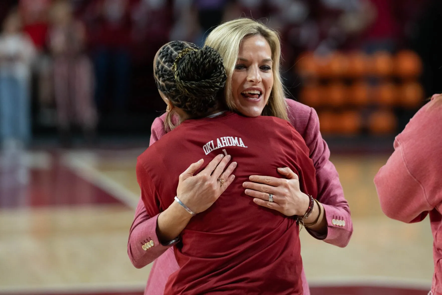 Oklahoma Women's Basketball: Rising Stars and Unstoppable Momentum!