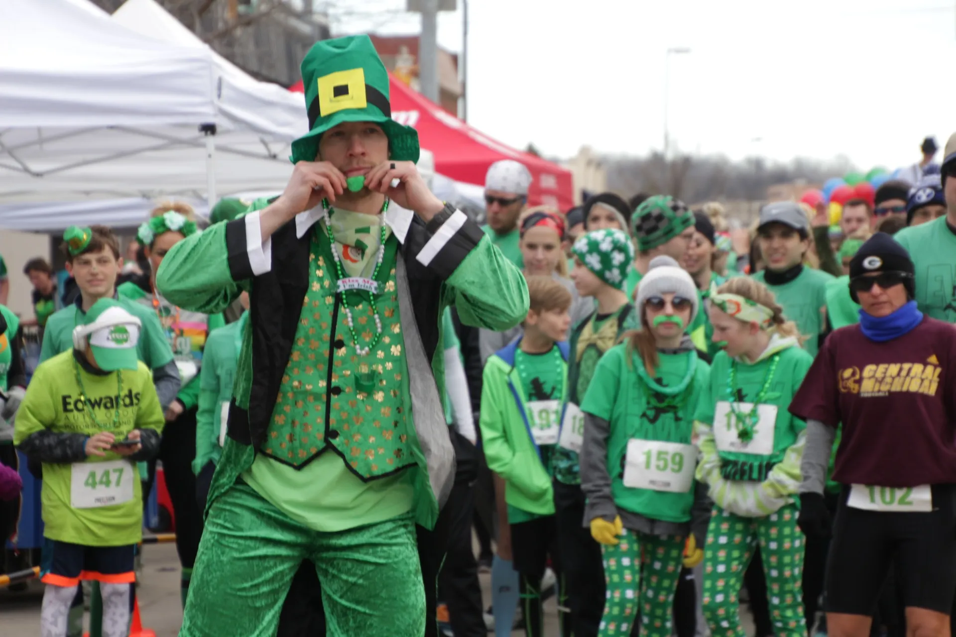 Shamrock Shuffle 2025: Chicago's Epic Running Event Takes Over Grant Park!