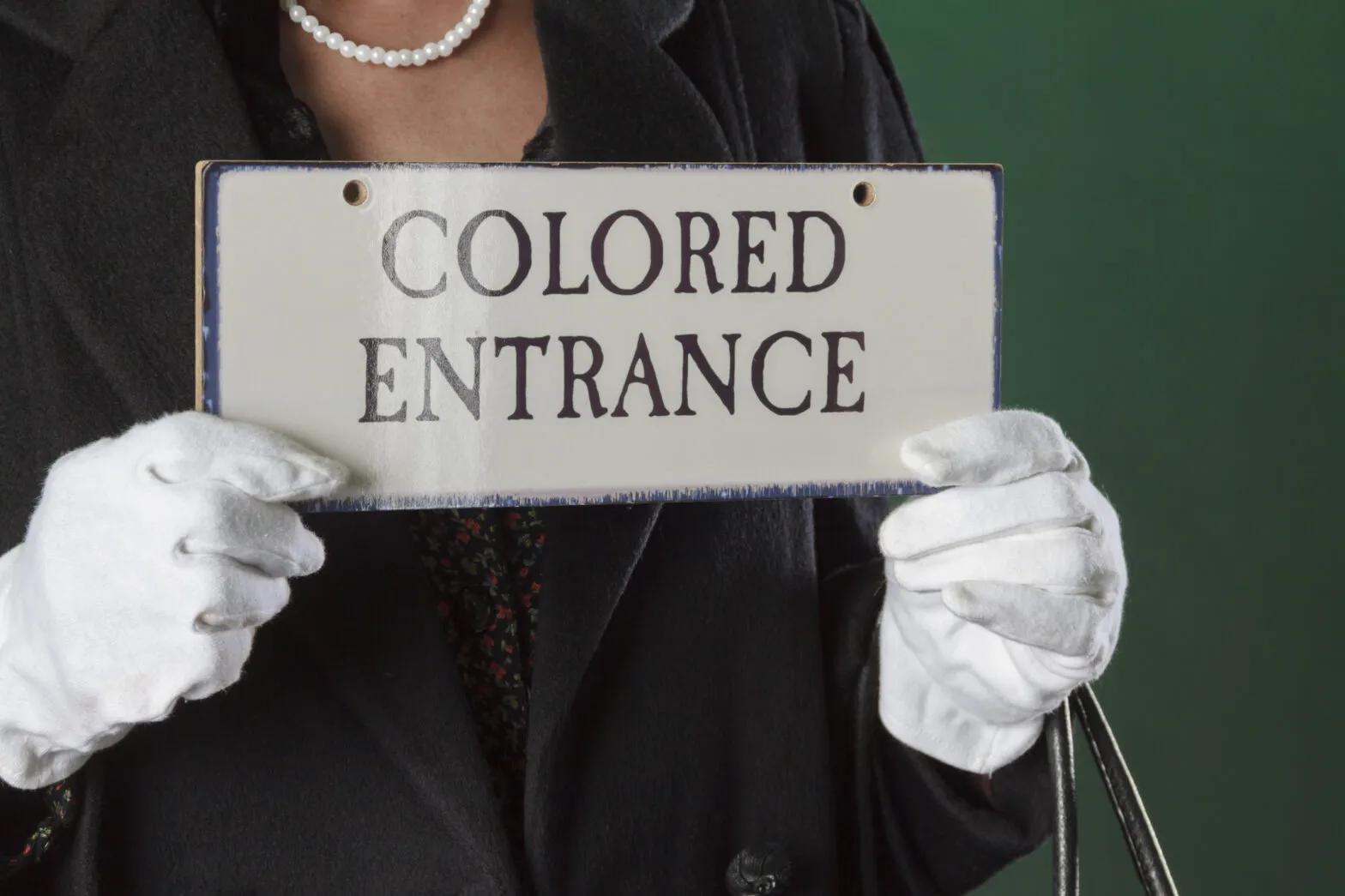 Shocking Shift: Segregation No Longer Banned in Federal Contracts!